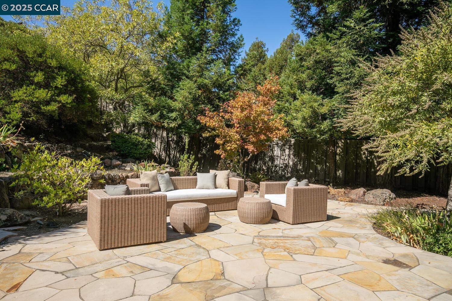 Detail Gallery Image 36 of 42 For 1555 Pebblebrook Ct, Walnut Creek,  CA 94596 - 3 Beds | 2/1 Baths