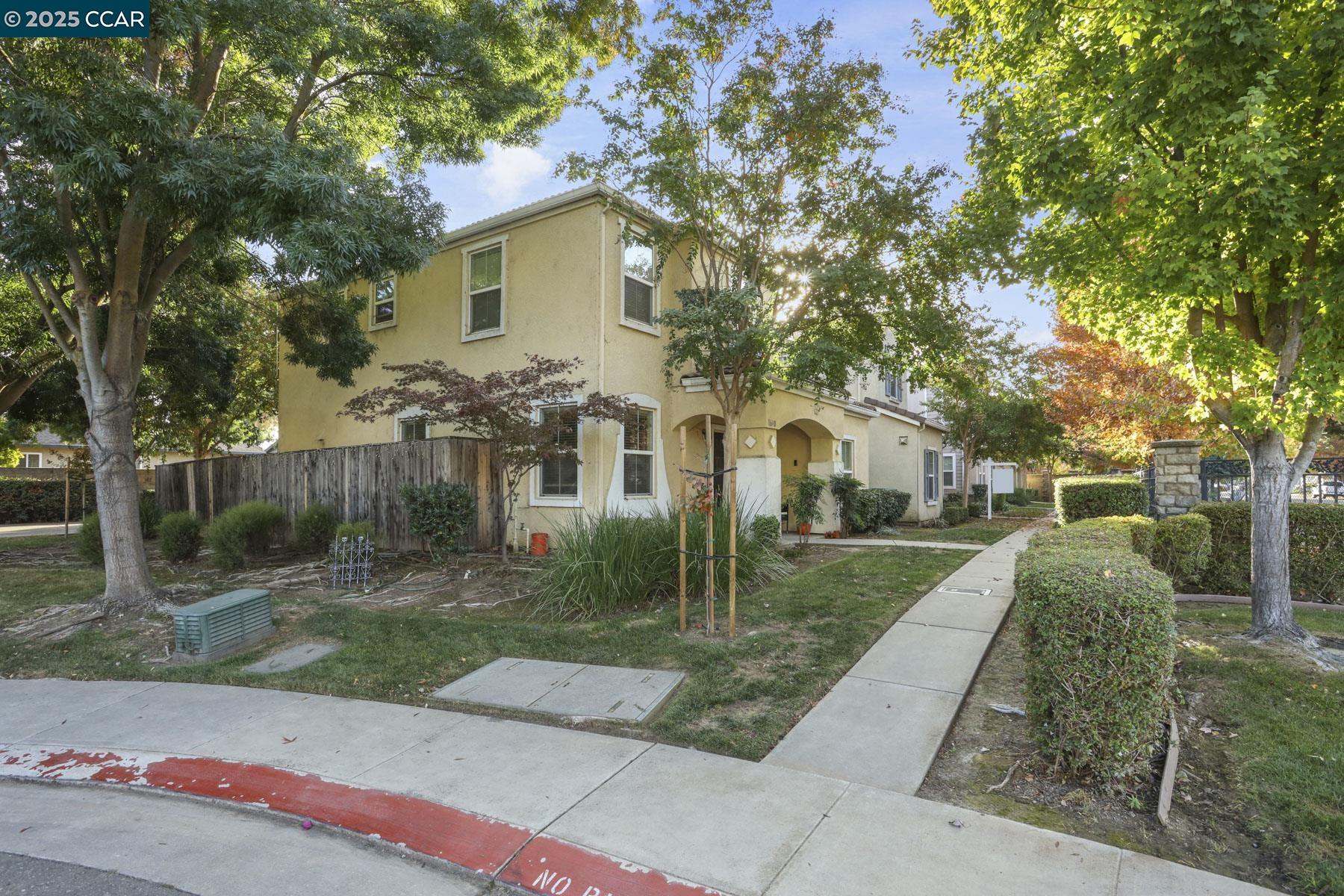 Detail Gallery Image 29 of 33 For 1646 Old Bridge Way, Stockton,  CA 95204 - 3 Beds | 2/1 Baths