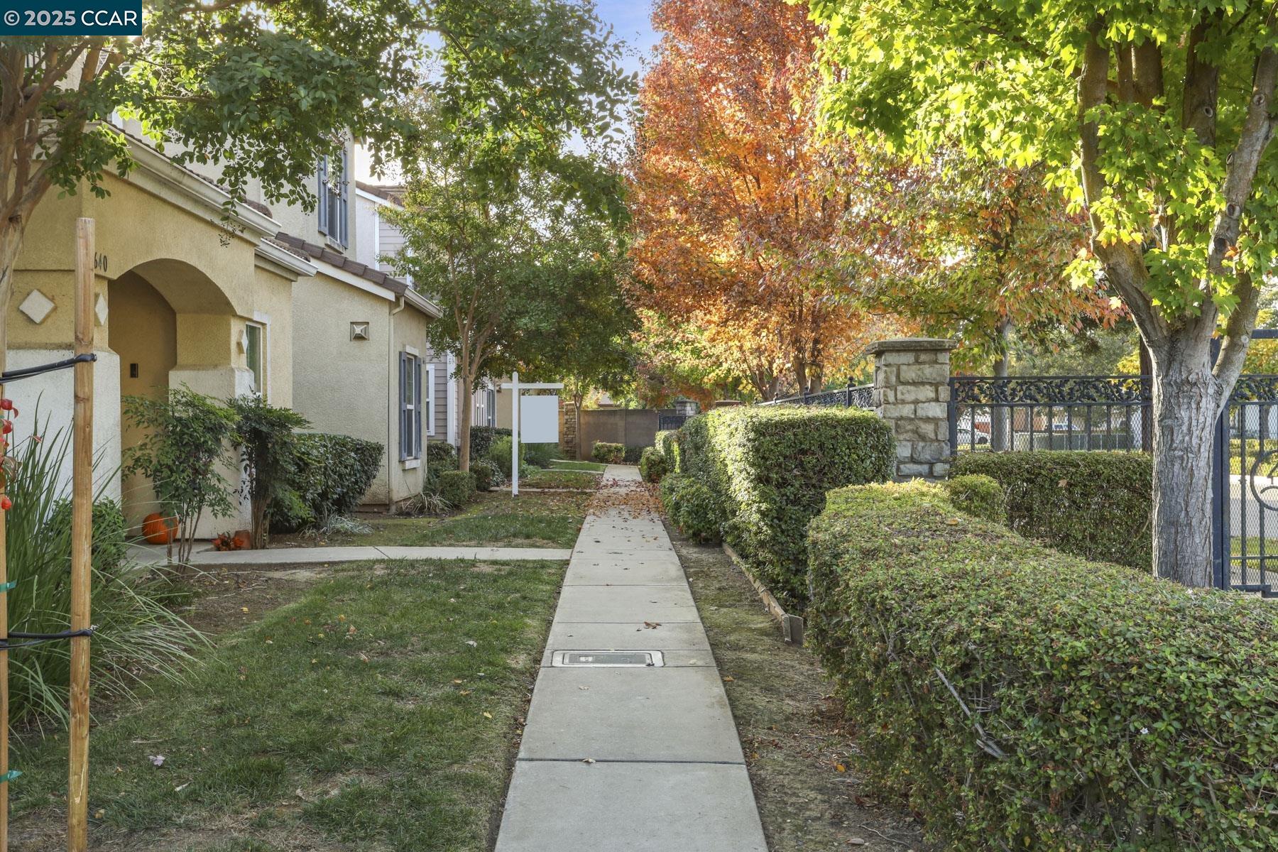 Detail Gallery Image 32 of 33 For 1646 Old Bridge Way, Stockton,  CA 95204 - 3 Beds | 2/1 Baths