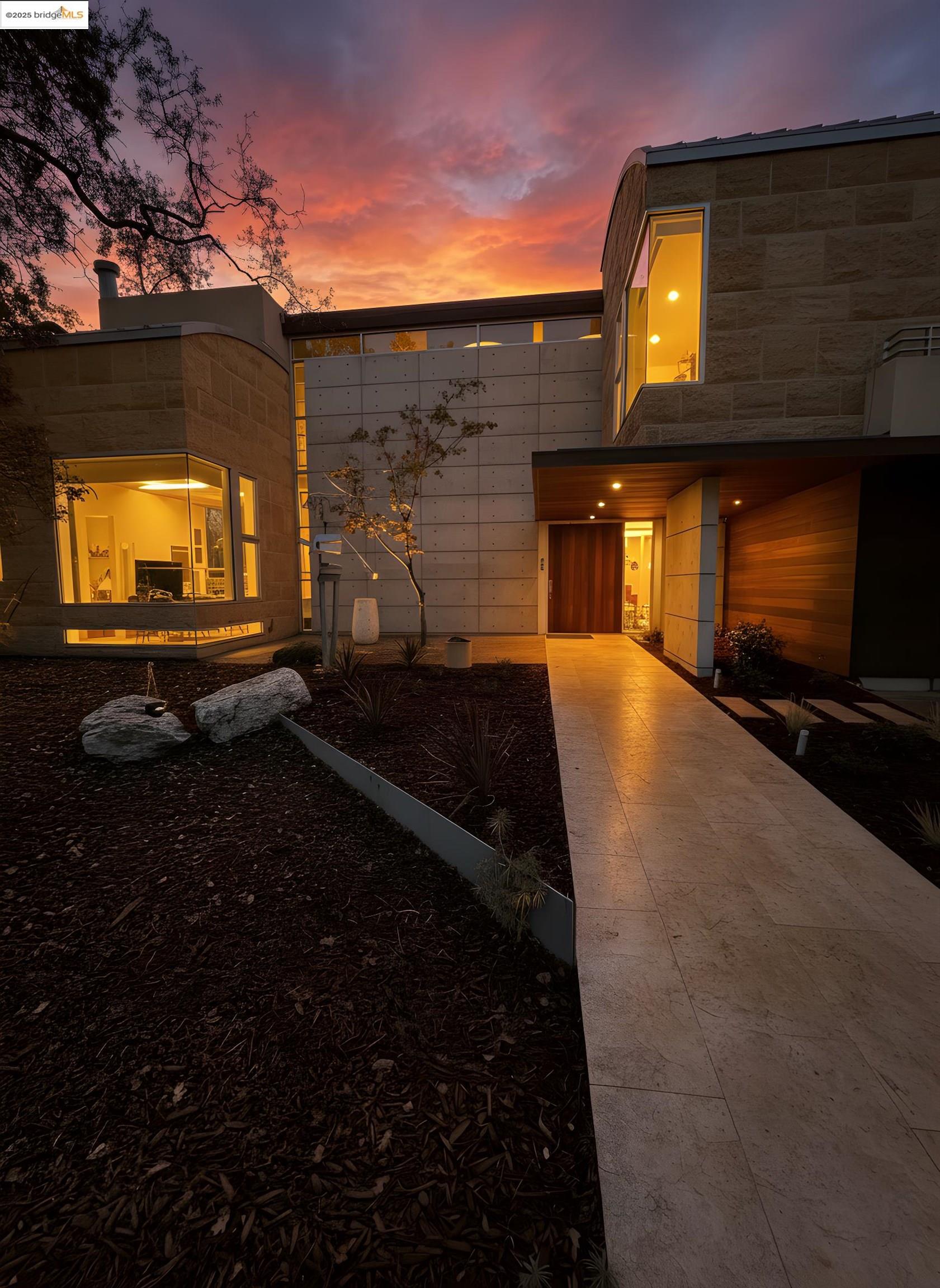 Front Image Thumbnail for EB41116557