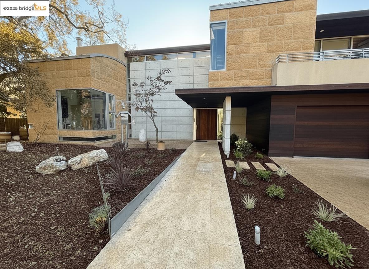 Detail Gallery Image 2 of 43 For 4000 Manzana Lane, Palo Alto,  CA 94306 - 6 Beds | 6 Baths