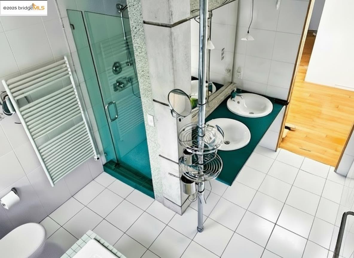 Detail Gallery Image 29 of 43 For 4000 Manzana Lane, Palo Alto,  CA 94306 - 6 Beds | 6 Baths