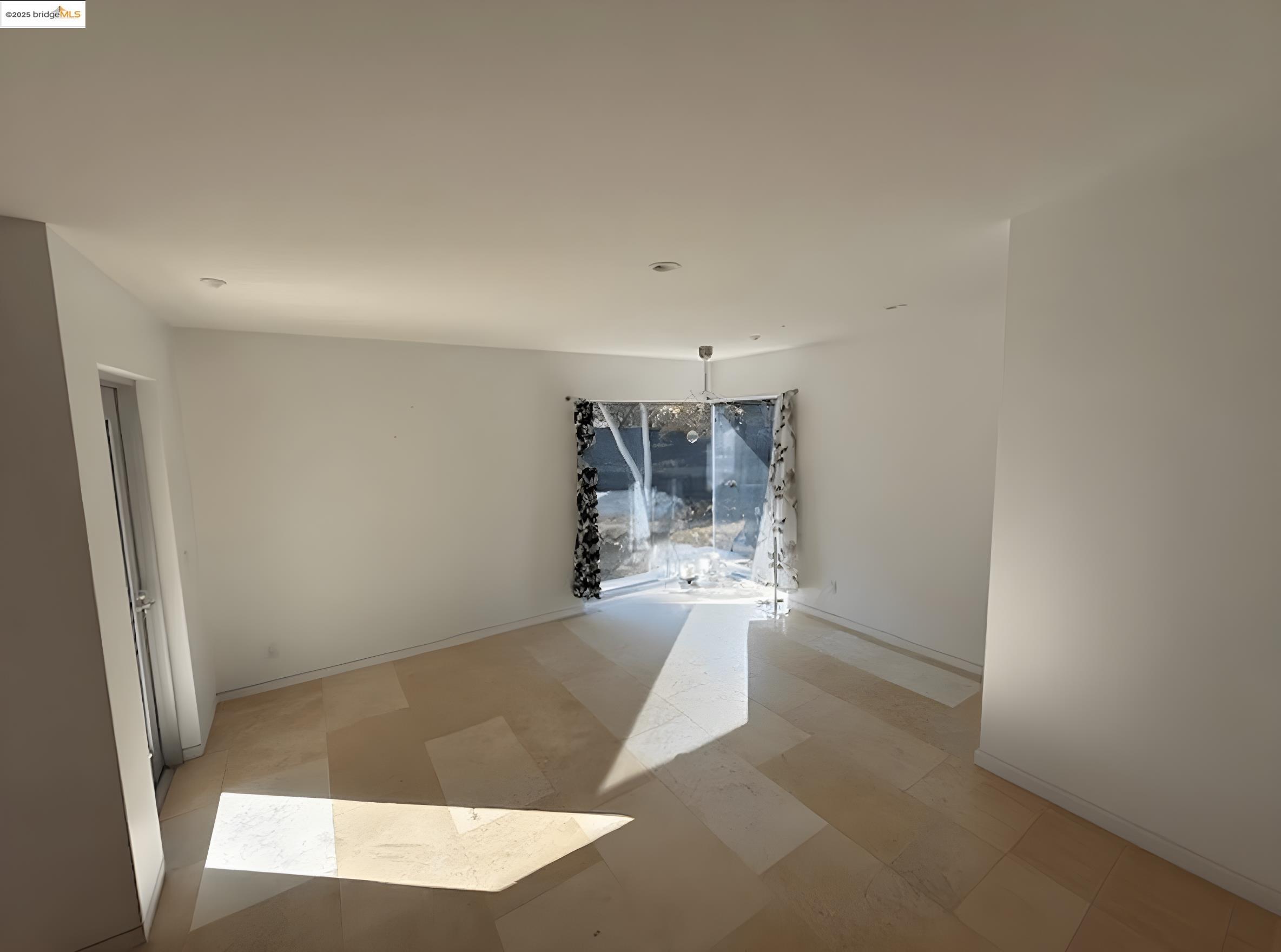 Detail Gallery Image 30 of 43 For 4000 Manzana Lane, Palo Alto,  CA 94306 - 6 Beds | 6 Baths