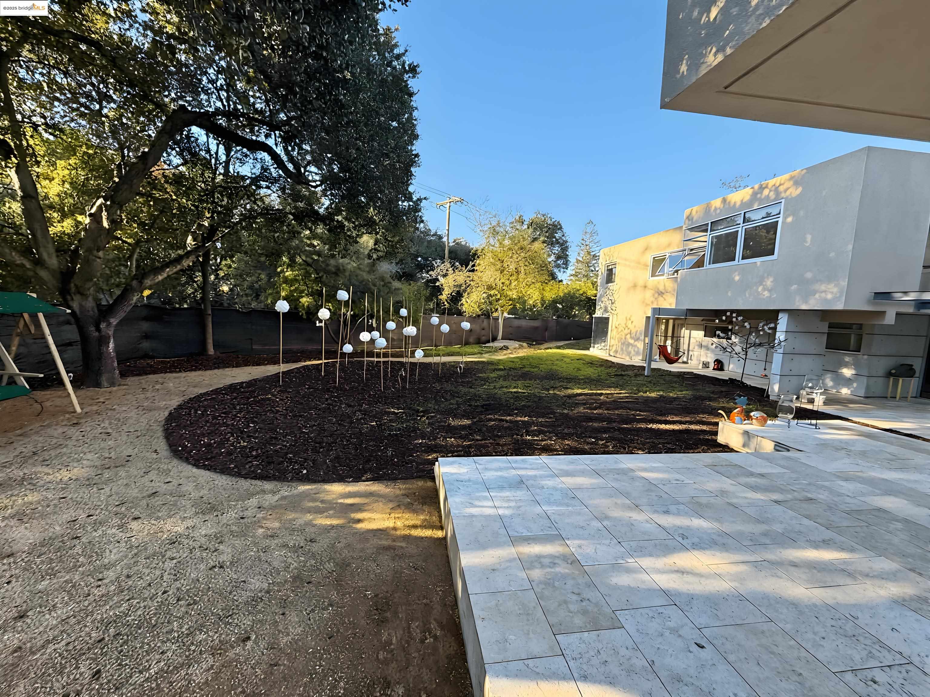 Detail Gallery Image 39 of 43 For 4000 Manzana Lane, Palo Alto,  CA 94306 - 6 Beds | 6 Baths