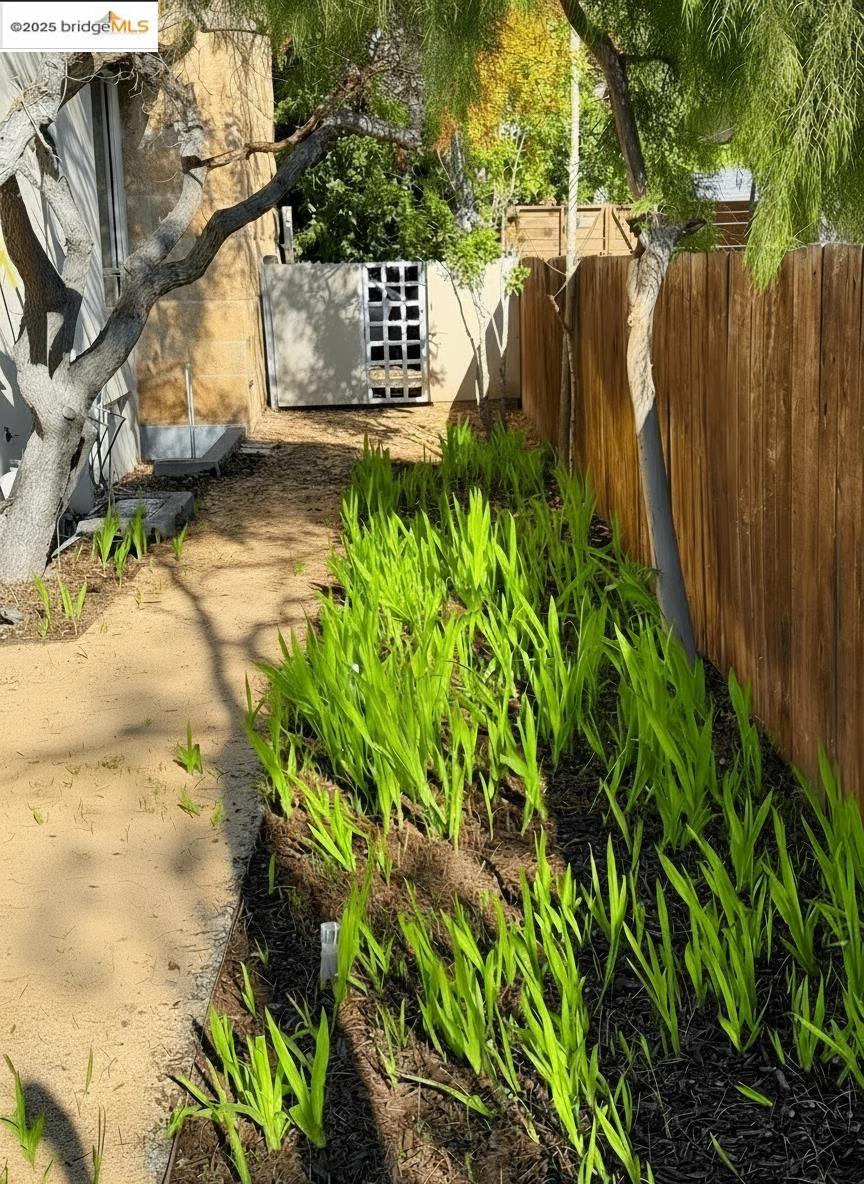 Detail Gallery Image 42 of 43 For 4000 Manzana Lane, Palo Alto,  CA 94306 - 6 Beds | 6 Baths