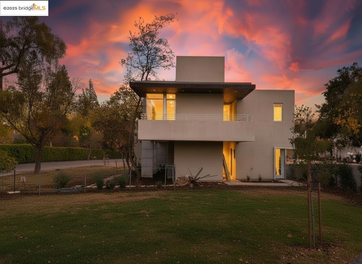 Detail Gallery Image 43 of 43 For 4000 Manzana Lane, Palo Alto,  CA 94306 - 6 Beds | 6 Baths