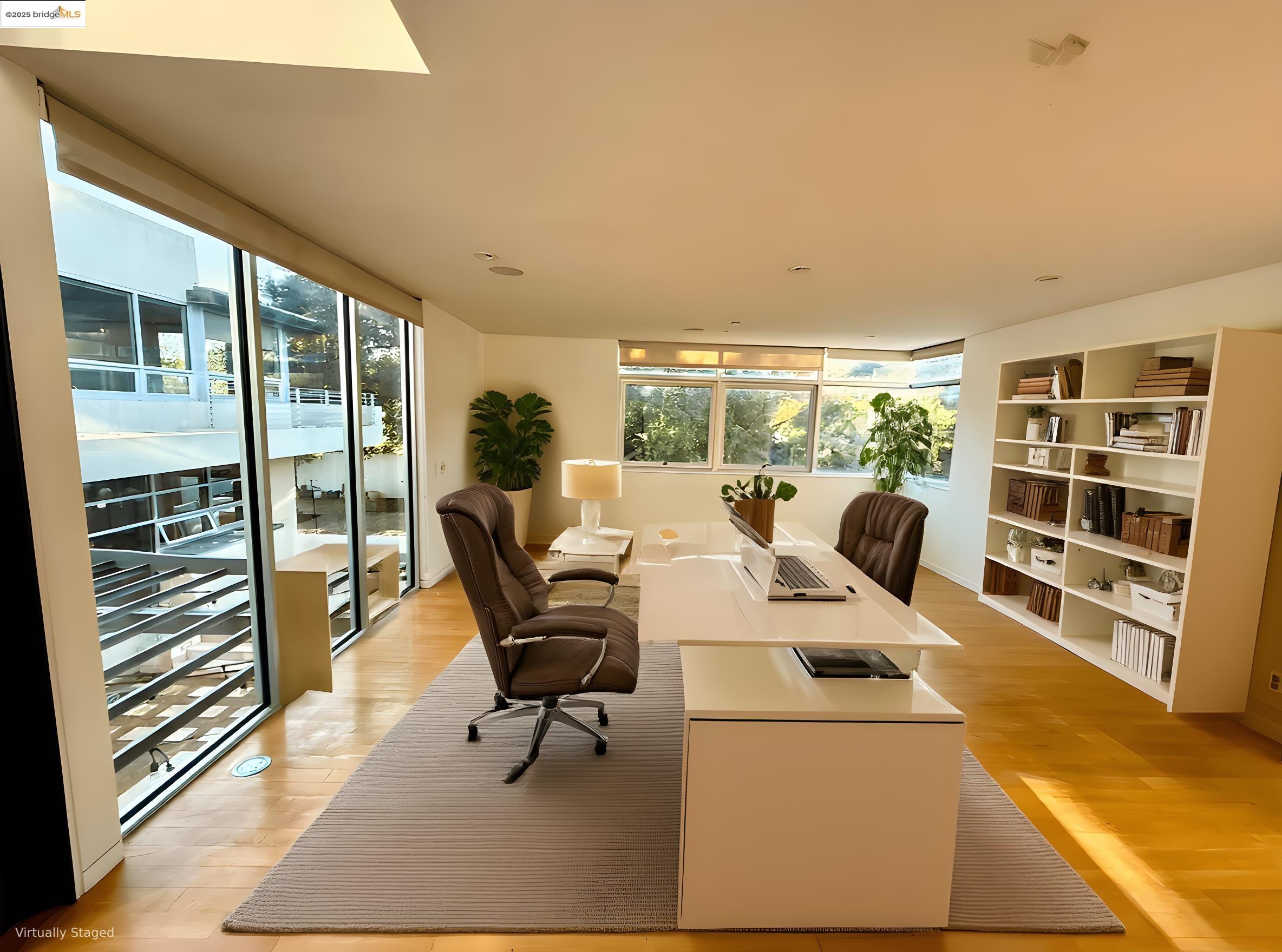 Detail Gallery Image 7 of 12 For 4000 Manzana Lane, Palo Alto,  CA 94306 - 6 Beds | 6 Baths