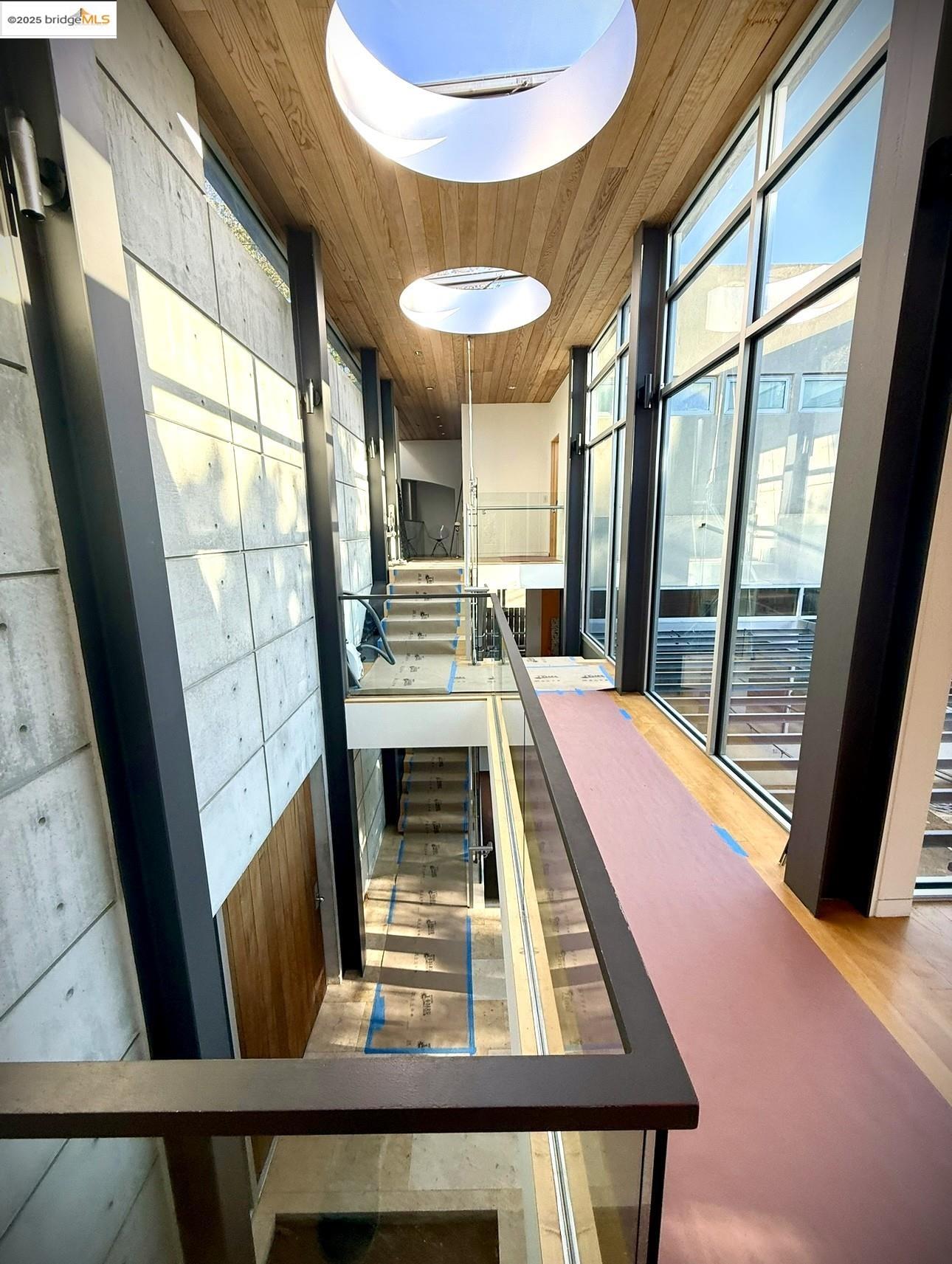 Detail Gallery Image 8 of 12 For 4000 Manzana Lane, Palo Alto,  CA 94306 - 6 Beds | 6 Baths