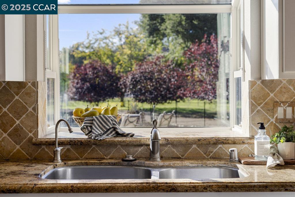 Detail Gallery Image 17 of 48 For 5655 Bruce Dr, Danville,  CA 94506 - 6 Beds | 3/1 Baths