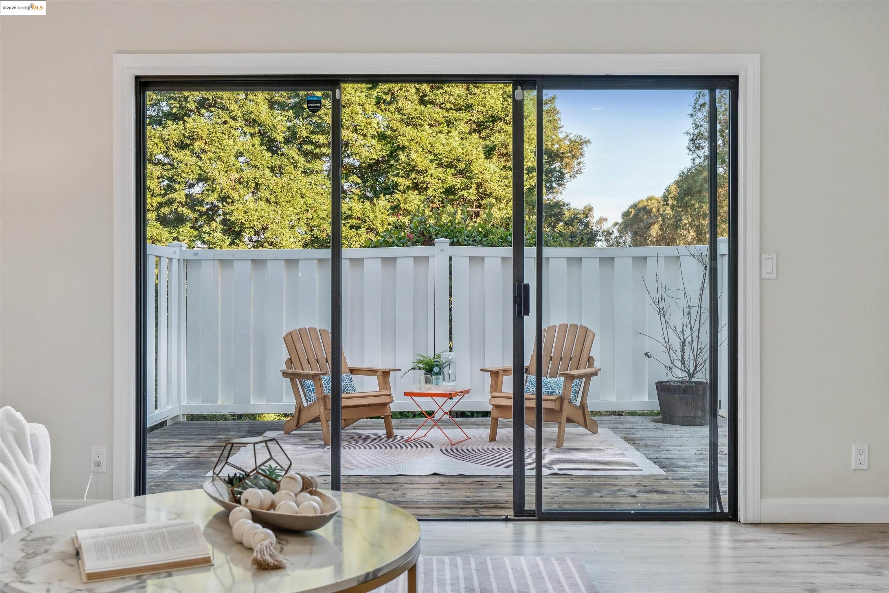 Detail Gallery Image 35 of 60 For 3732 Northridge Dr, Richmond,  CA 94806 - 2 Beds | 1/1 Baths