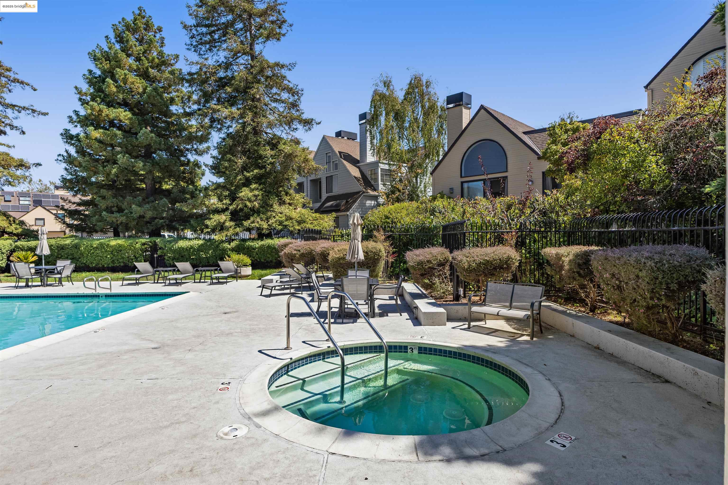 Detail Gallery Image 54 of 60 For 3732 Northridge Dr, Richmond,  CA 94806 - 2 Beds | 1/1 Baths