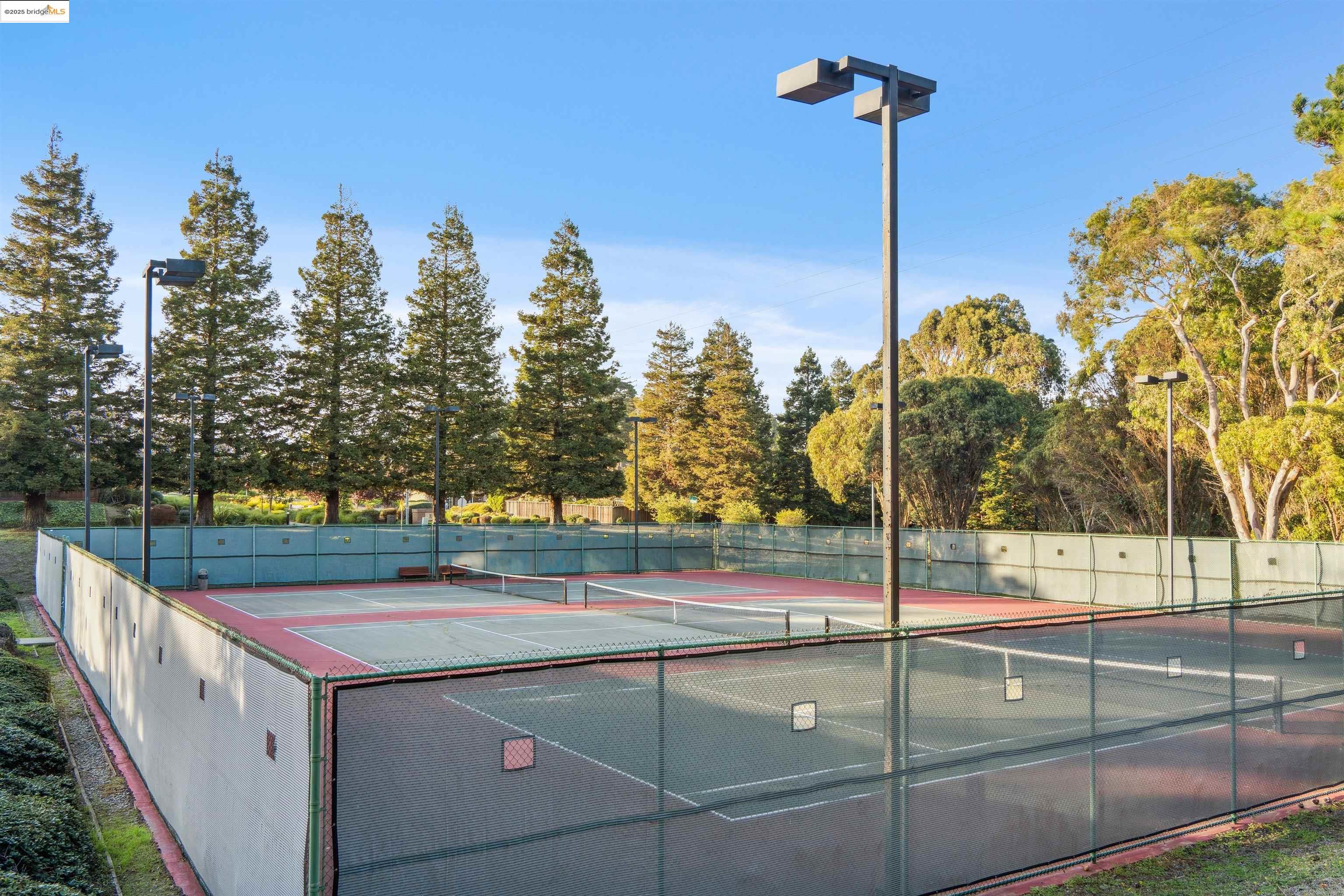 Detail Gallery Image 56 of 60 For 3732 Northridge Dr, Richmond,  CA 94806 - 2 Beds | 1/1 Baths