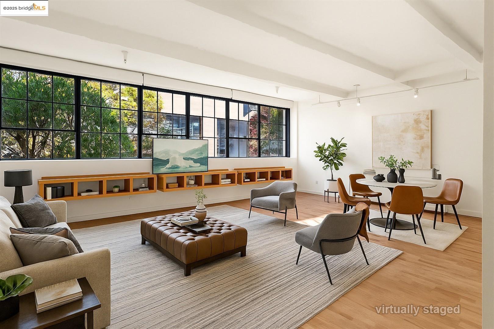 Front Image Thumbnail for EB41116565