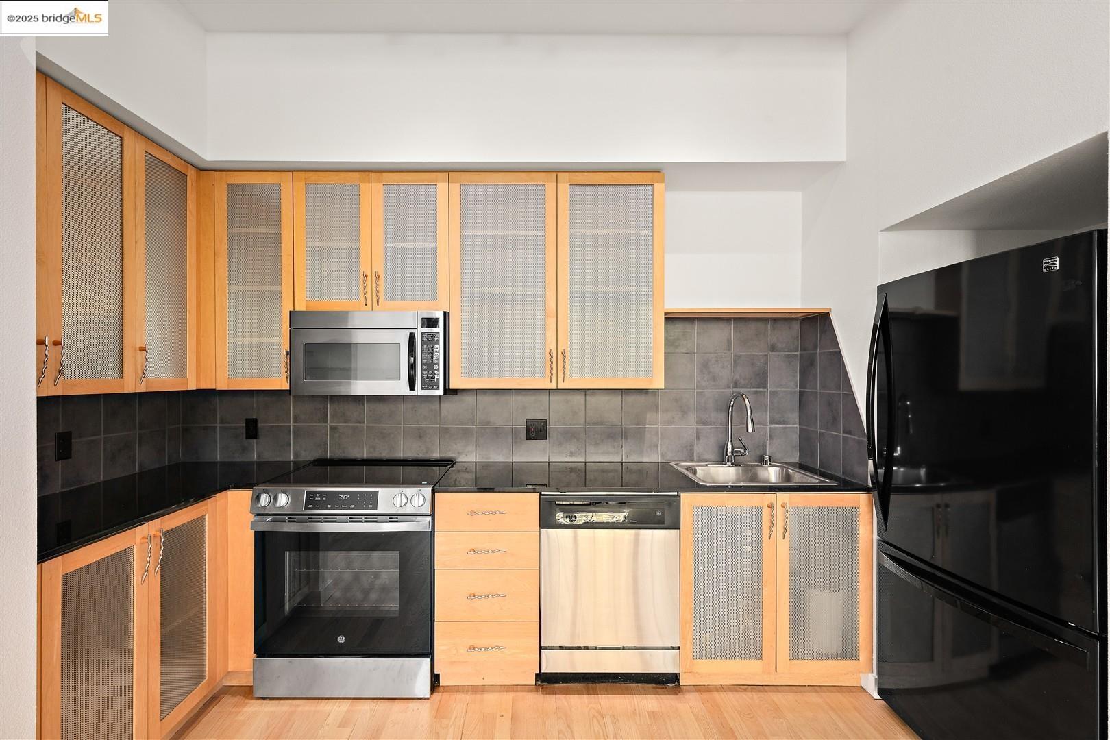 Photo #3: 41116565 Listing: Photo #3