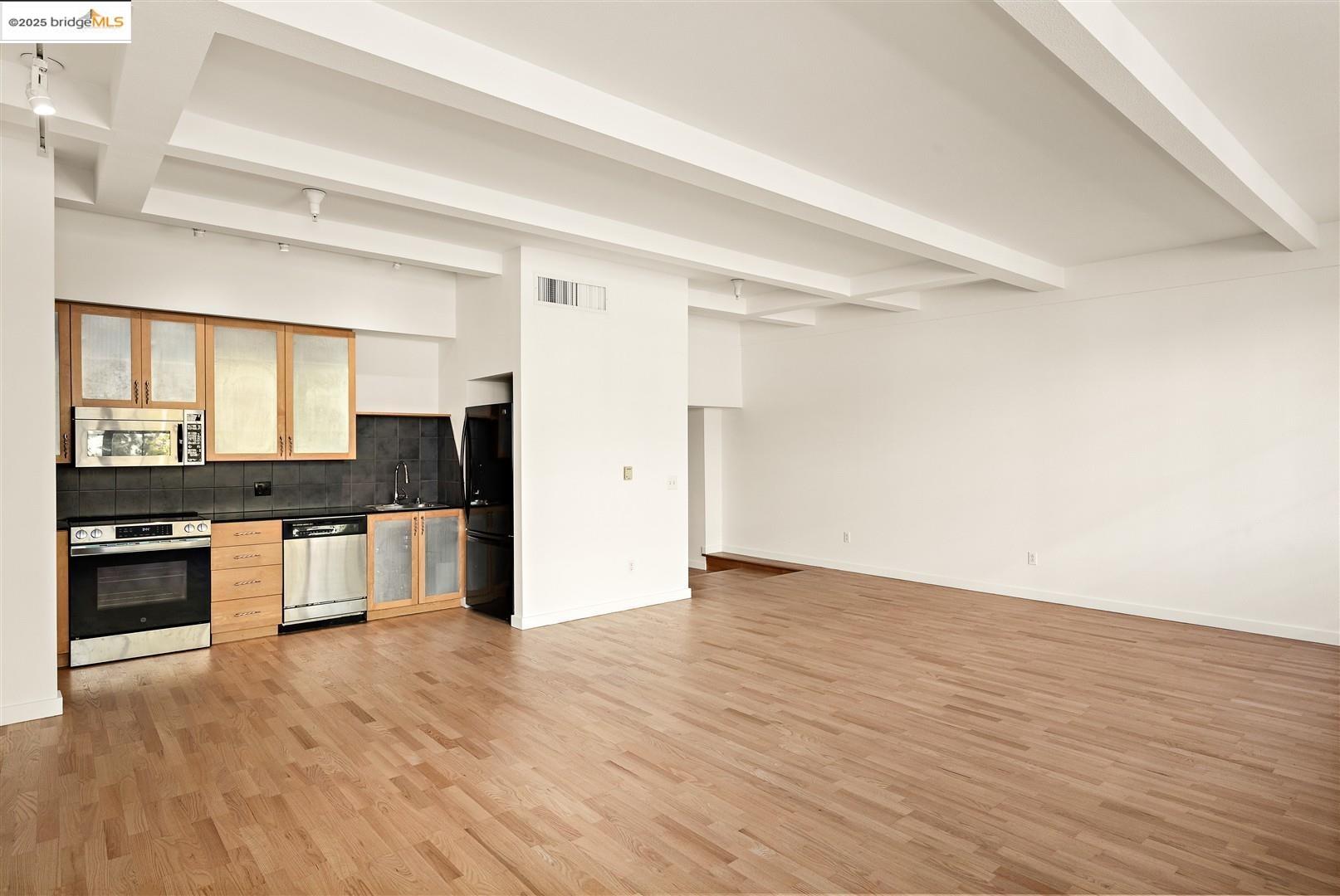 Photo #6: 41116565 Listing: Photo #6