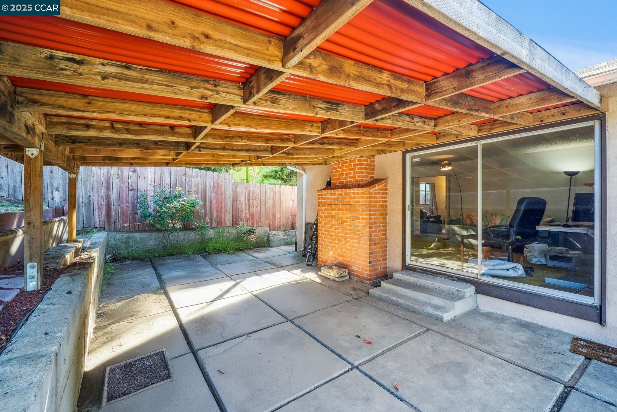 Detail Gallery Image 39 of 43 For 10910 Glen Artney St, Oakland,  CA 94605 - 3 Beds | 2 Baths