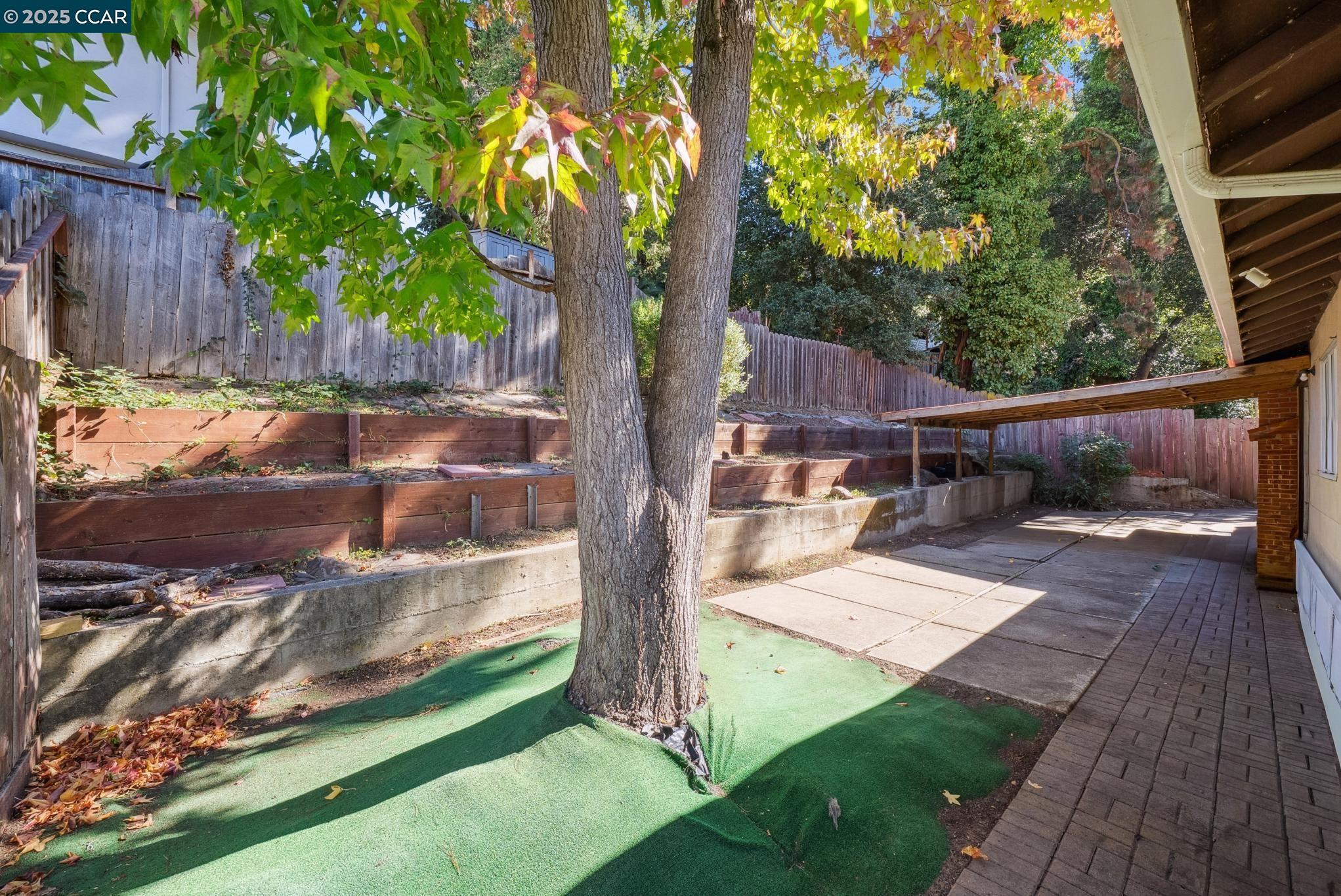 Detail Gallery Image 42 of 43 For 10910 Glen Artney St, Oakland,  CA 94605 - 3 Beds | 2 Baths