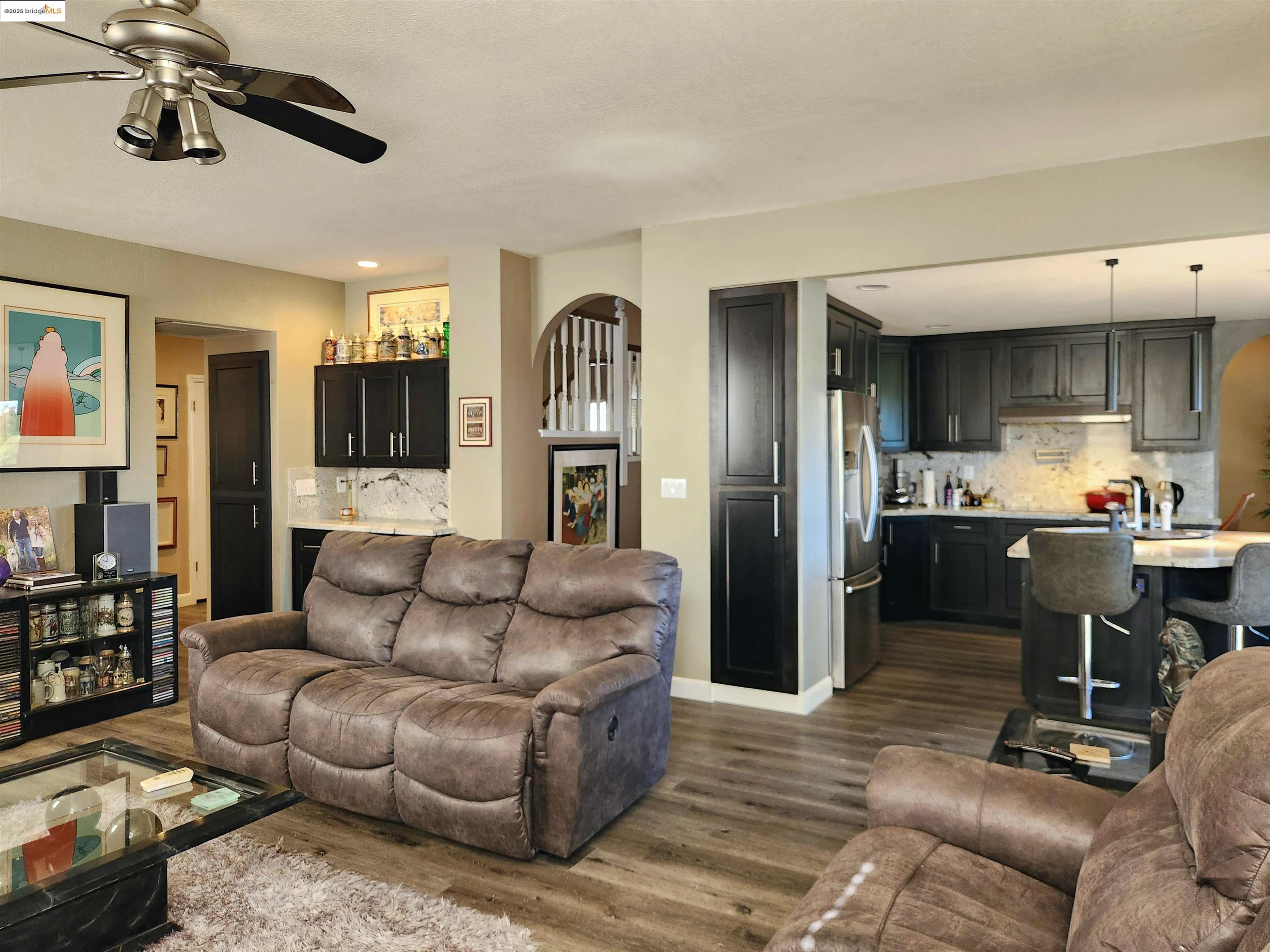 Detail Gallery Image 14 of 48 For 1915 Edgeview Way, Discovery Bay,  CA 94505 - 4 Beds | 3 Baths