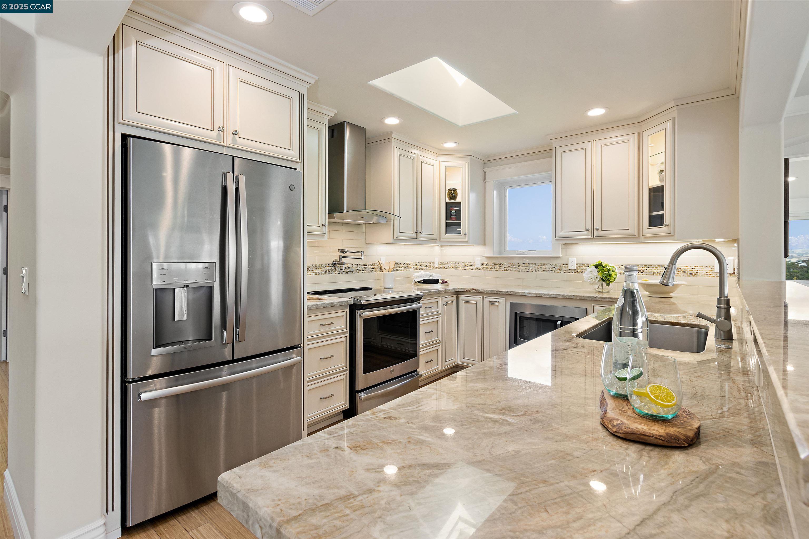 Photo #24: 41116582 Listing: Photo #24