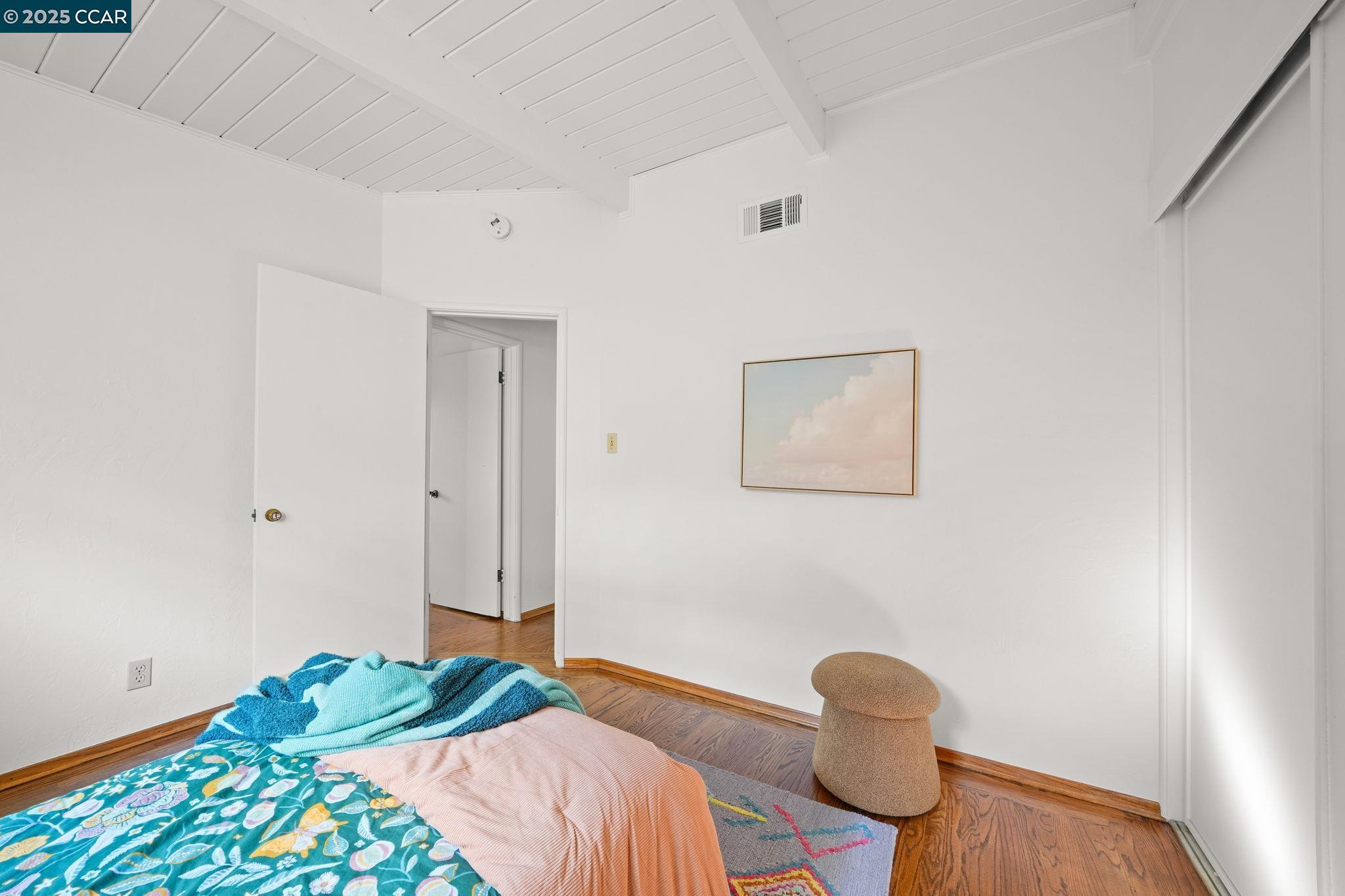 Detail Gallery Image 24 of 35 For 3950 Milton Dr, El Sobrante,  CA 94803 - 3 Beds | 2 Baths