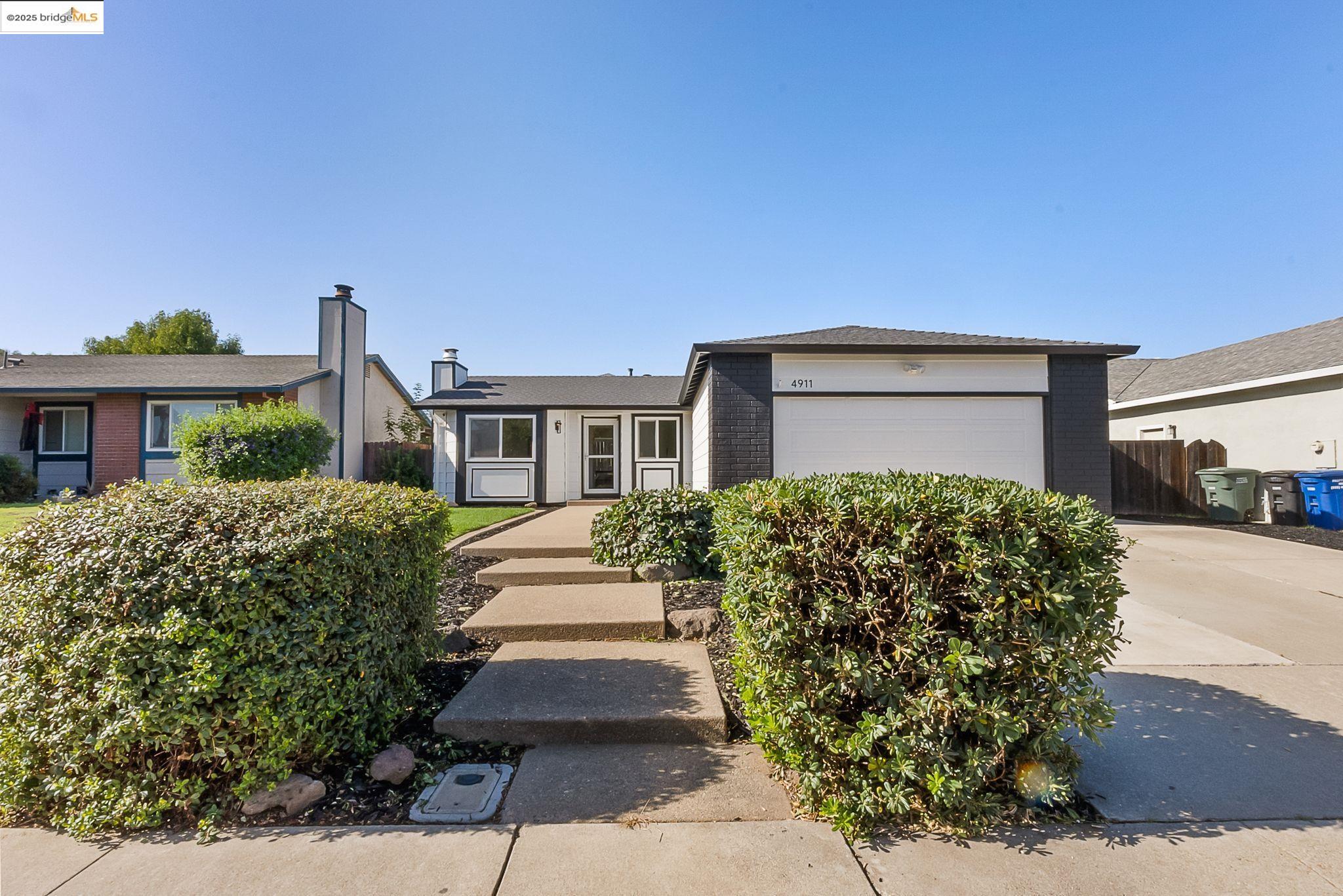 Front Image Thumbnail for EB41116588