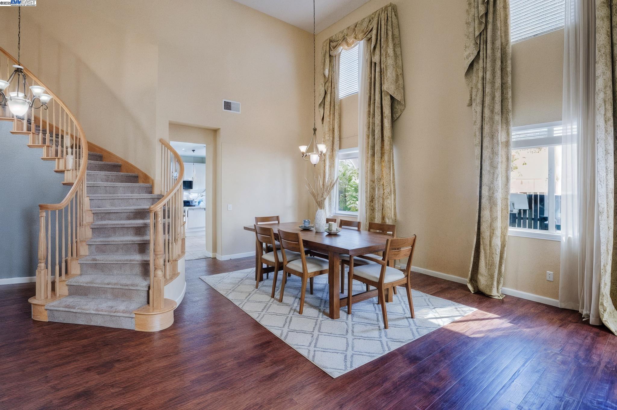 Detail Gallery Image 3 of 7 For 1459 Mesa Creek Dr, Patterson,  CA 95363 - 4 Beds | 3 Baths