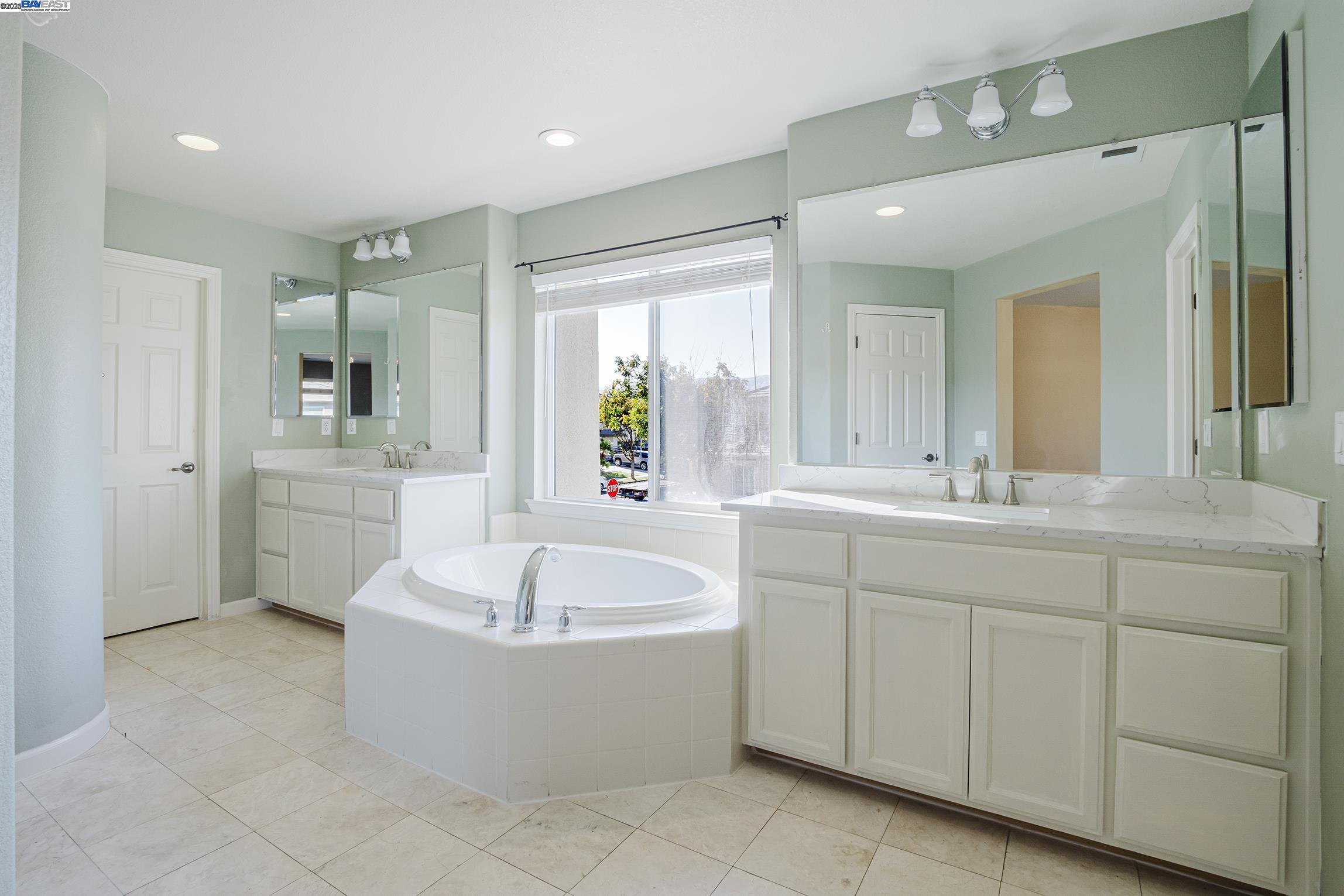 Detail Gallery Image 27 of 32 For 1459 Mesa Creek Dr, Patterson,  CA 95363 - 4 Beds | 3 Baths