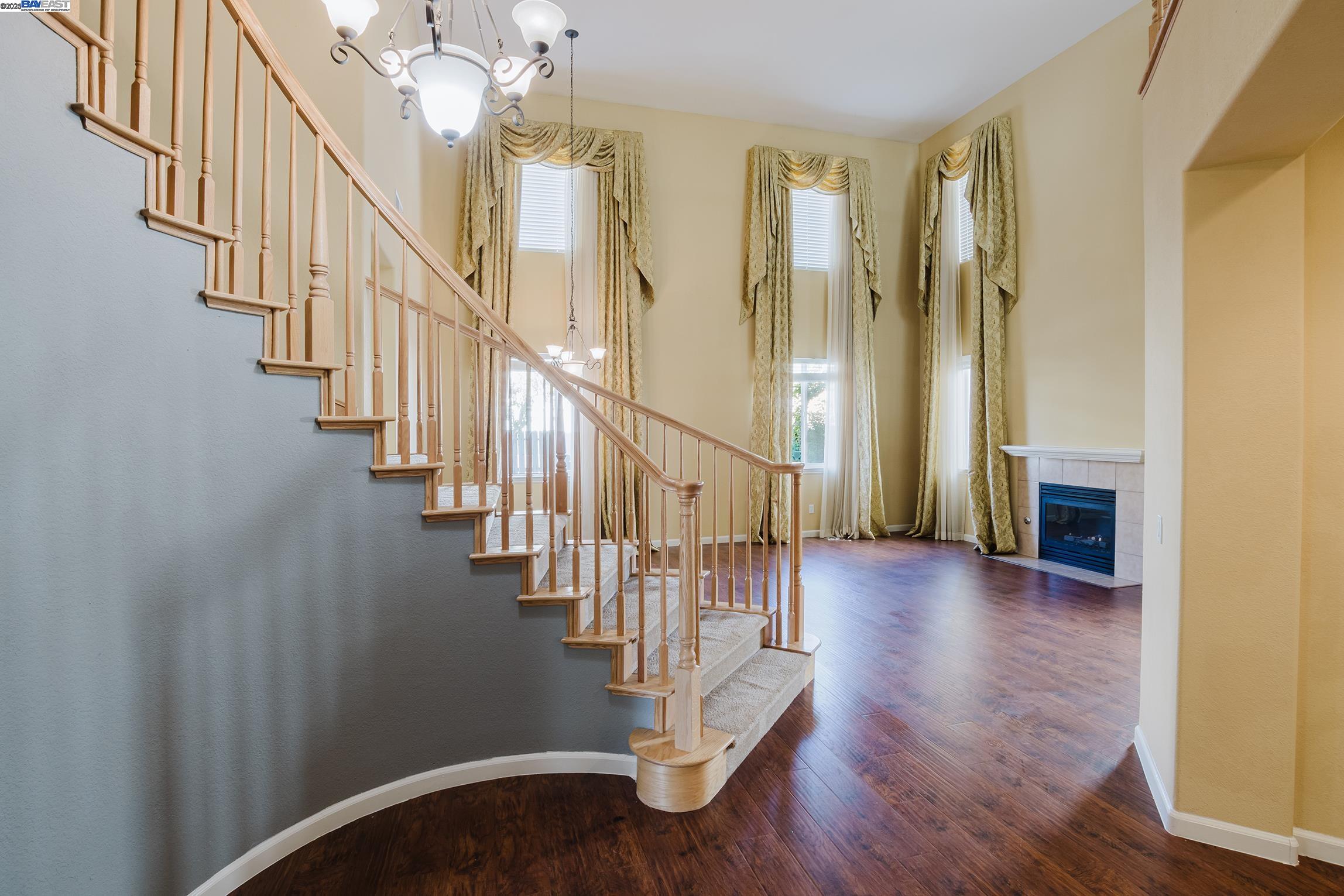 Detail Gallery Image 6 of 32 For 1459 Mesa Creek Dr, Patterson,  CA 95363 - 4 Beds | 3 Baths