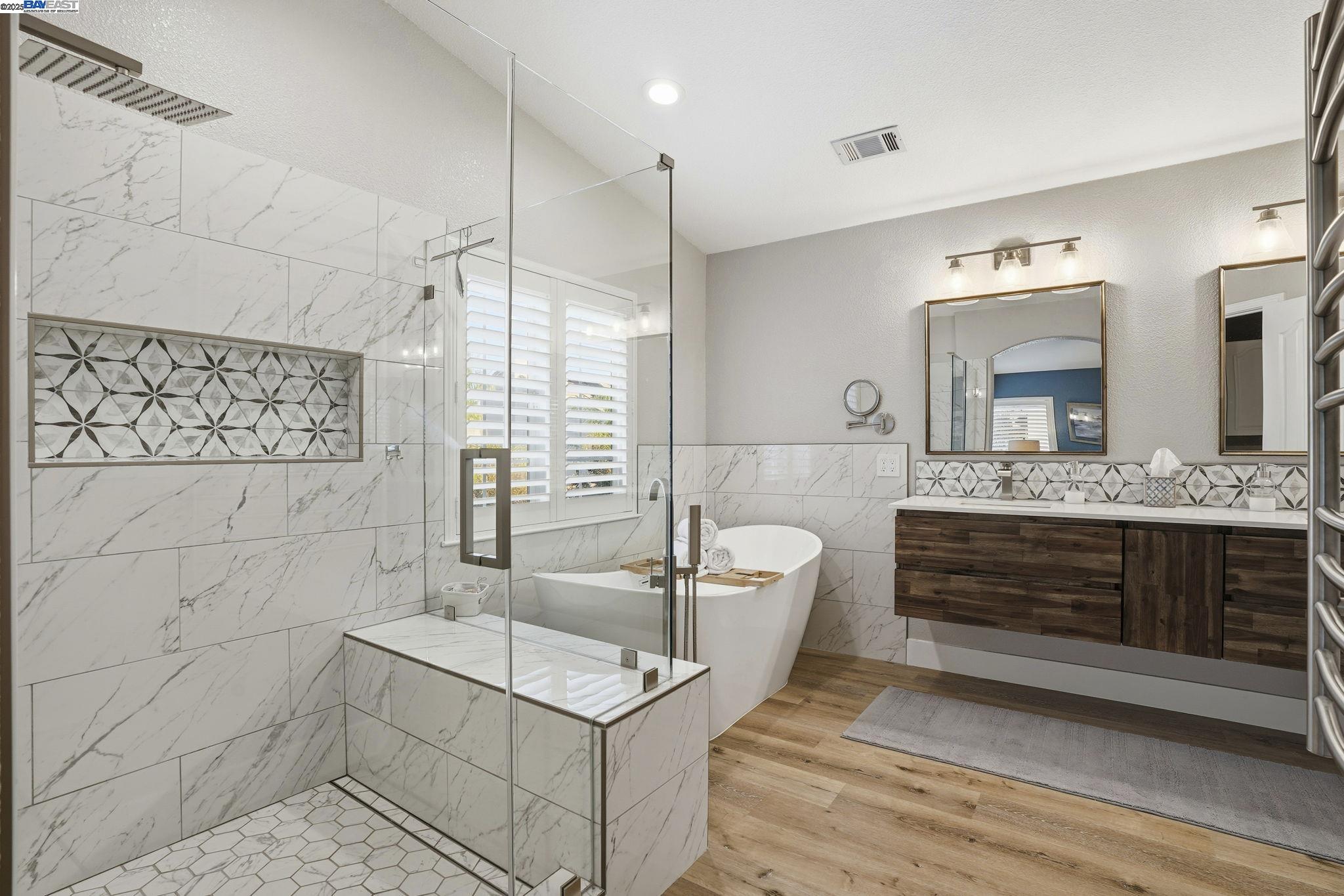 Detail Gallery Image 28 of 44 For 1622 Altamont Cir, Livermore,  CA 94551 - 5 Beds | 3 Baths