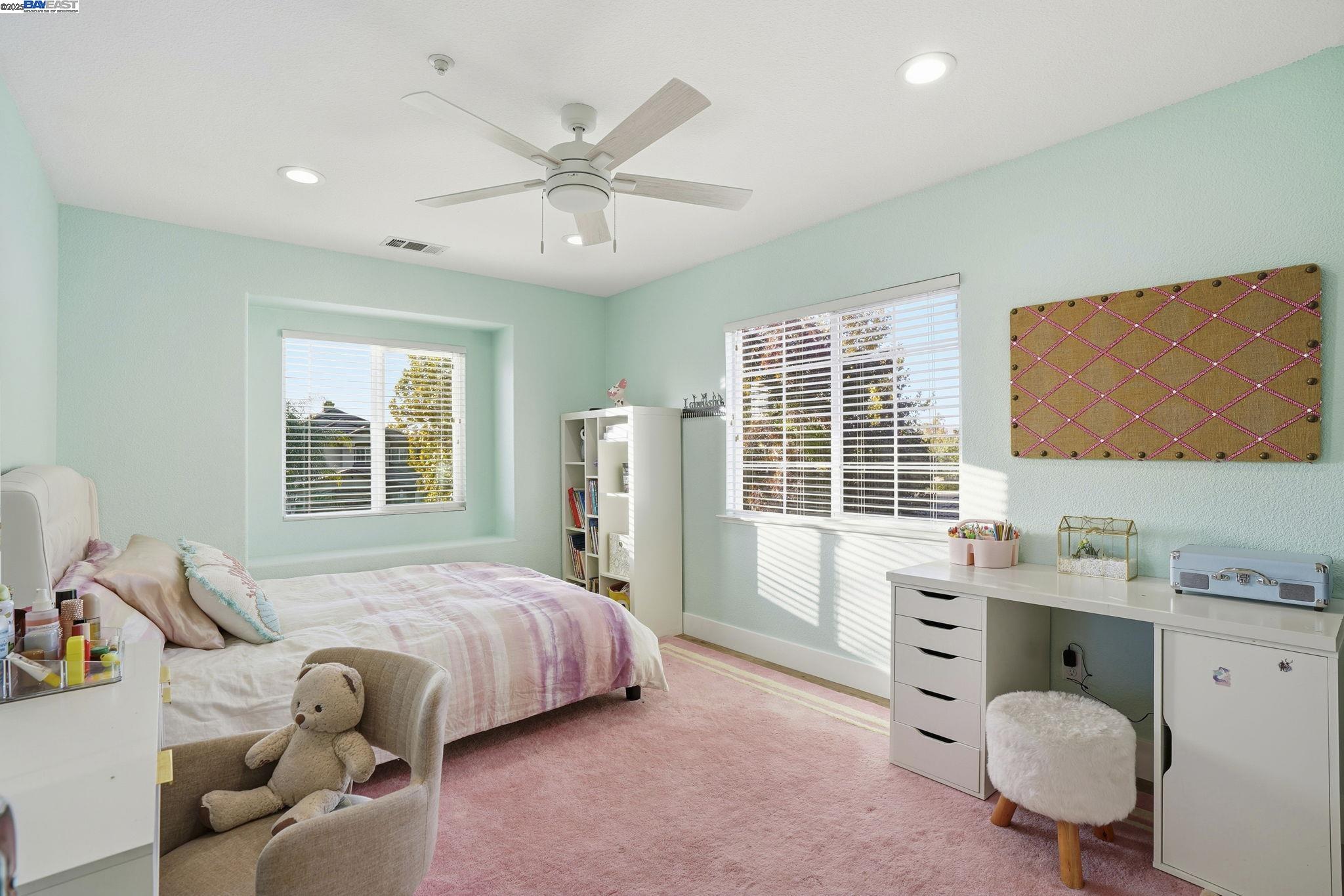 Detail Gallery Image 32 of 44 For 1622 Altamont Cir, Livermore,  CA 94551 - 5 Beds | 3 Baths