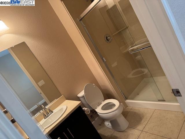 Detail Gallery Image 12 of 25 For 5007 Volterra Ct, Dublin,  CA 94568 - 5 Beds | 4/1 Baths