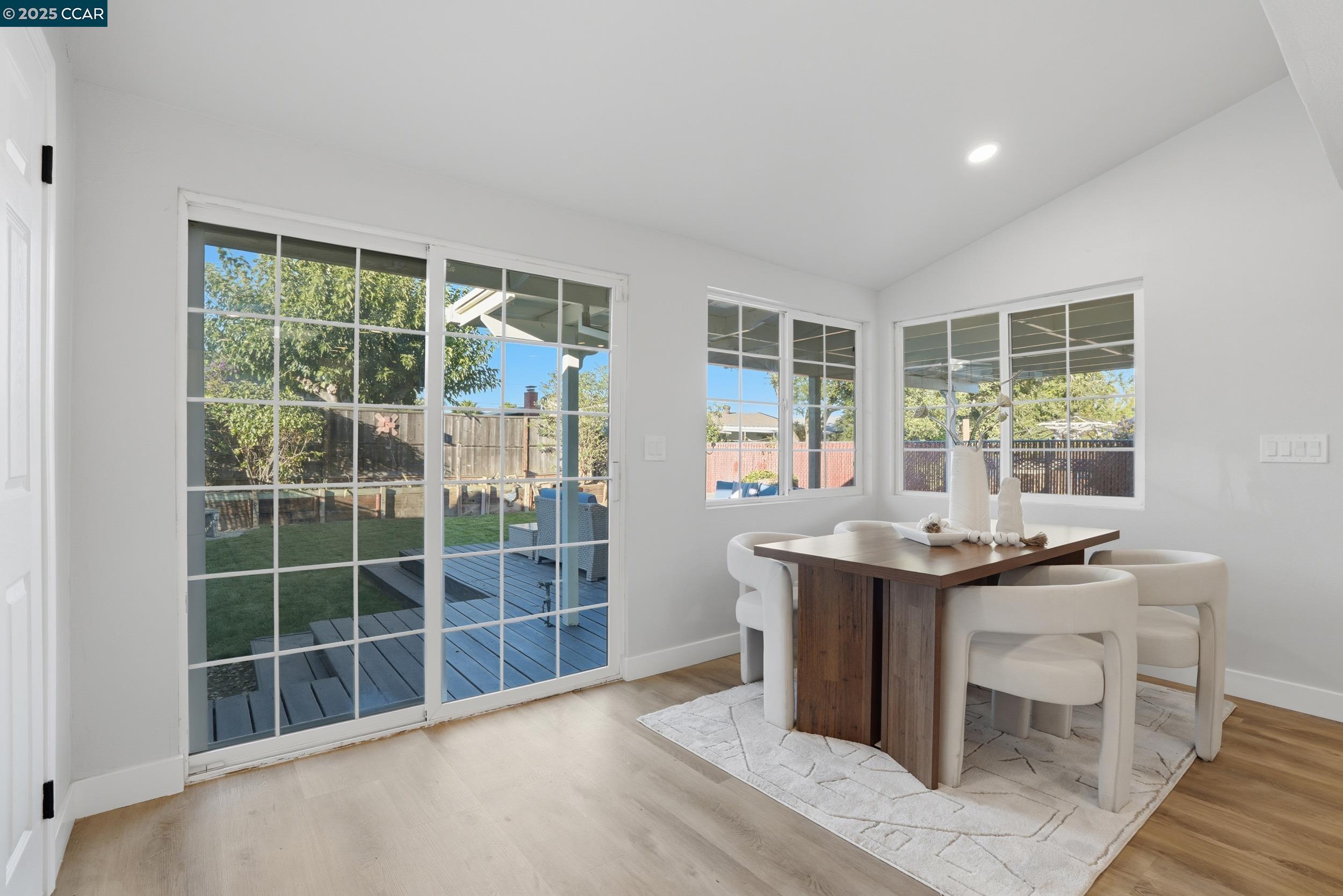 Detail Gallery Image 17 of 45 For 28 Temple Ct, Pacheco,  CA 94553 - 3 Beds | 2 Baths