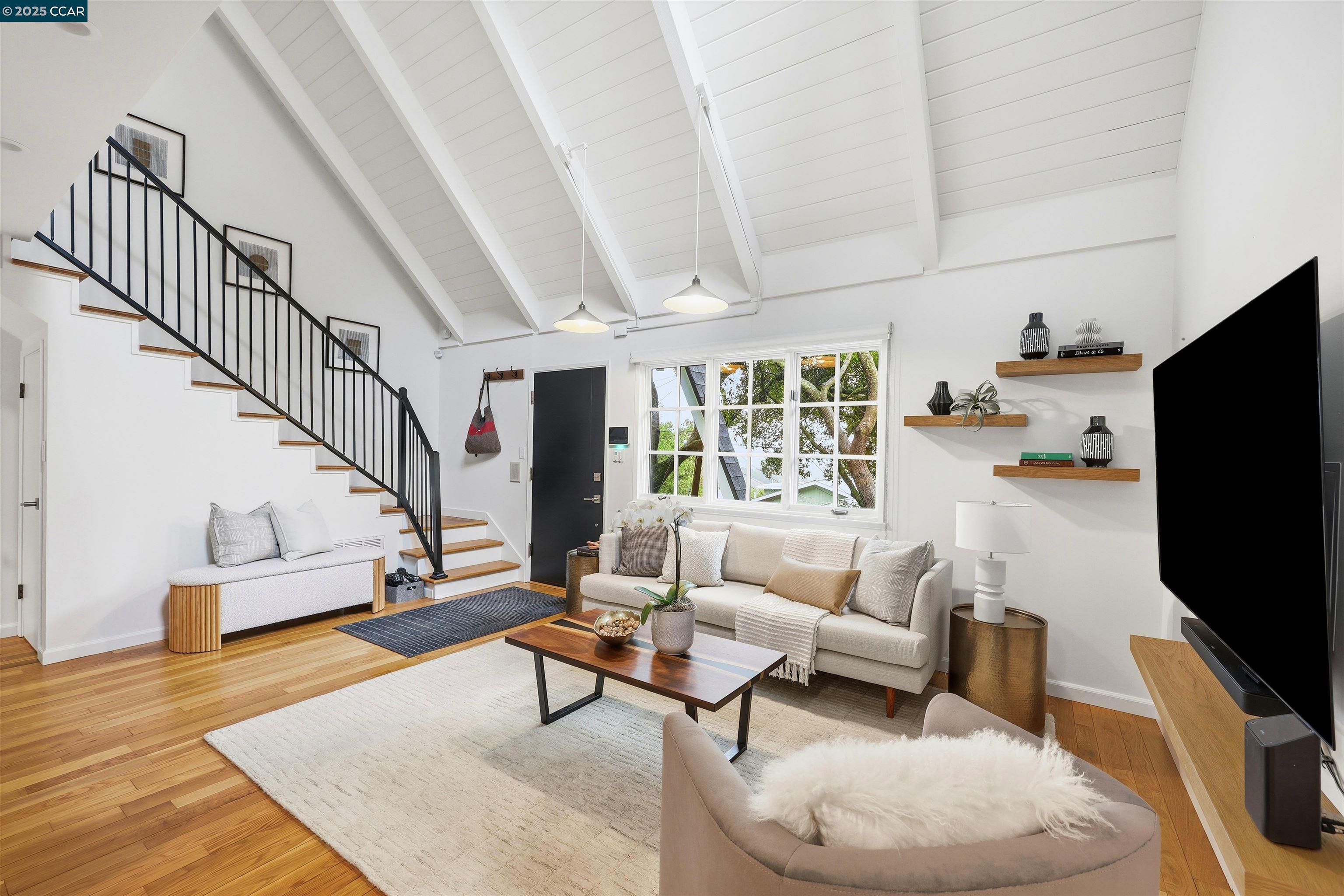 Front Image Thumbnail for CC41116598