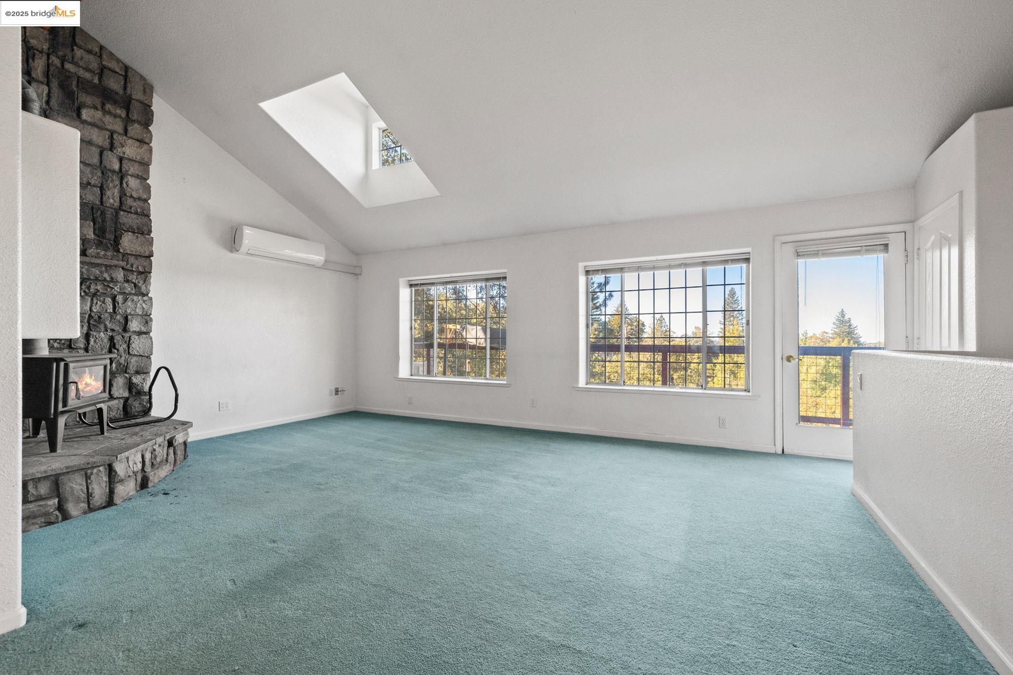 Detail Gallery Image 6 of 33 For 20553 Ponderosa Way, Tuolumne,  CA 95379 - 2 Beds | 1 Baths