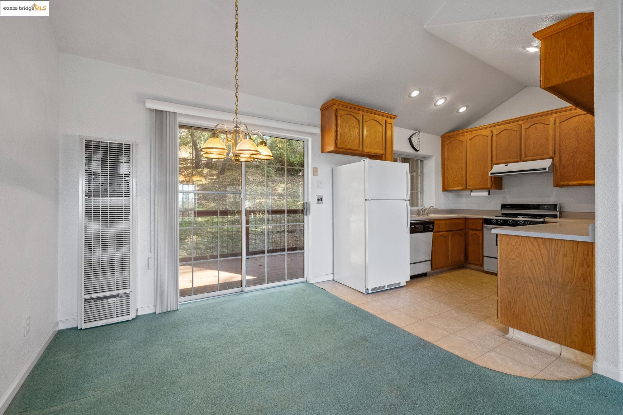 Detail Gallery Image 8 of 33 For 20553 Ponderosa Way, Tuolumne,  CA 95379 - 2 Beds | 1 Baths