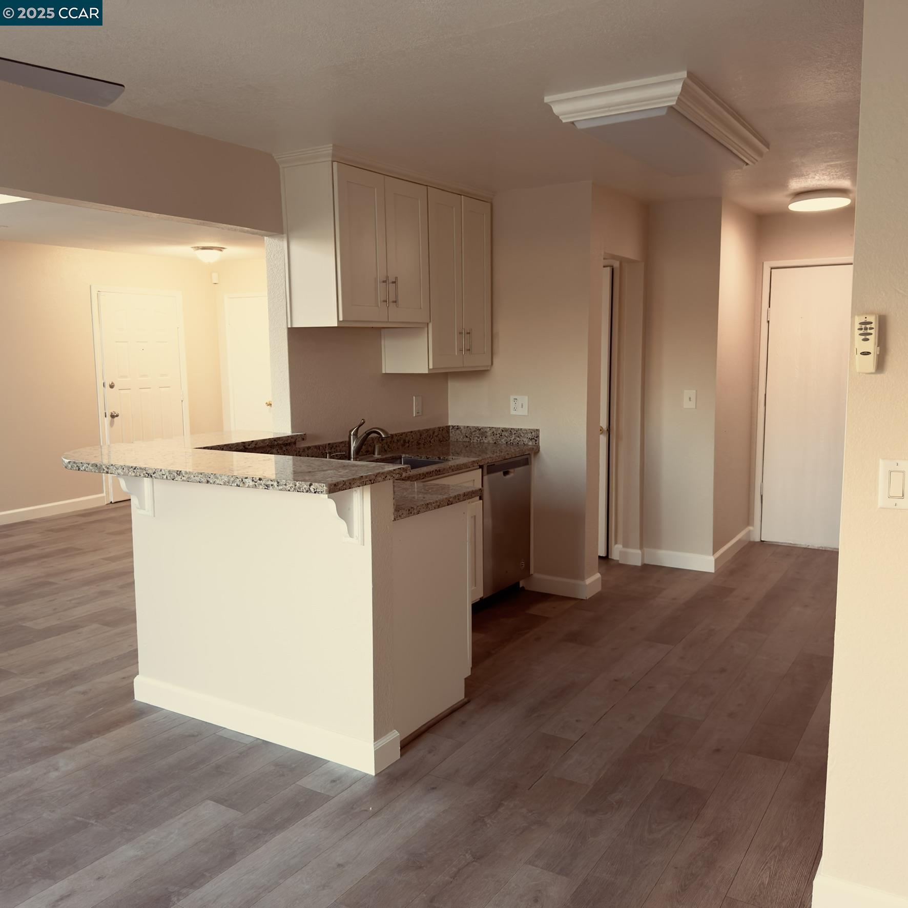 Detail Gallery Image 8 of 22 For 202 Almondtree Lane, Oakley,  CA 94561 - 2 Beds | 2/1 Baths