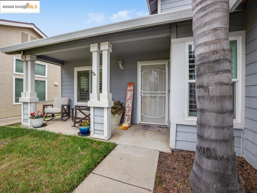 Detail Gallery Image 4 of 22 For 656 Miller Dr, Oakley,  CA 94561 - 3 Beds | 2 Baths