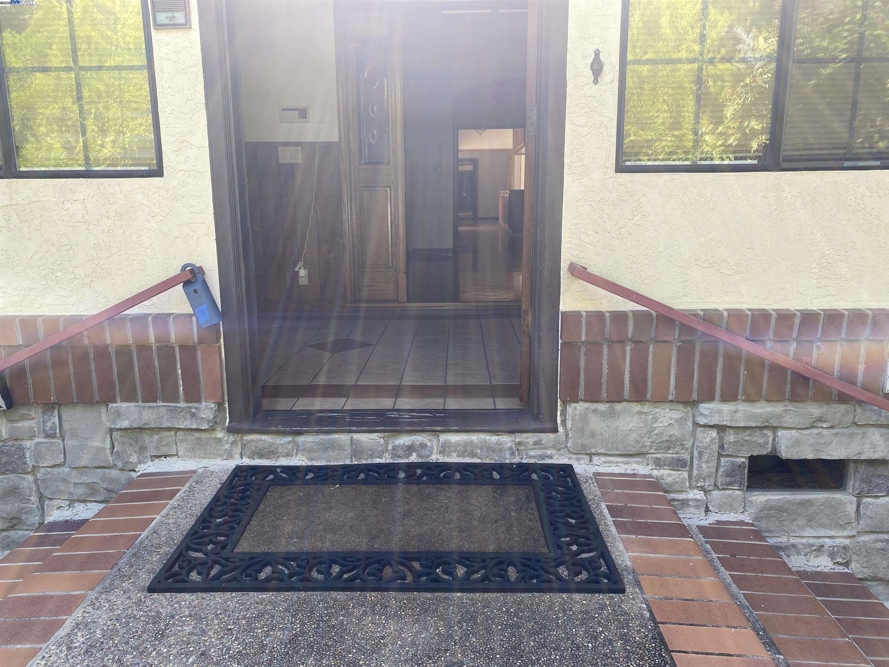 Detail Gallery Image 31 of 38 For 11 Foothill Lane, Pleasanton,  CA 94588 - 4 Beds | 4 Baths