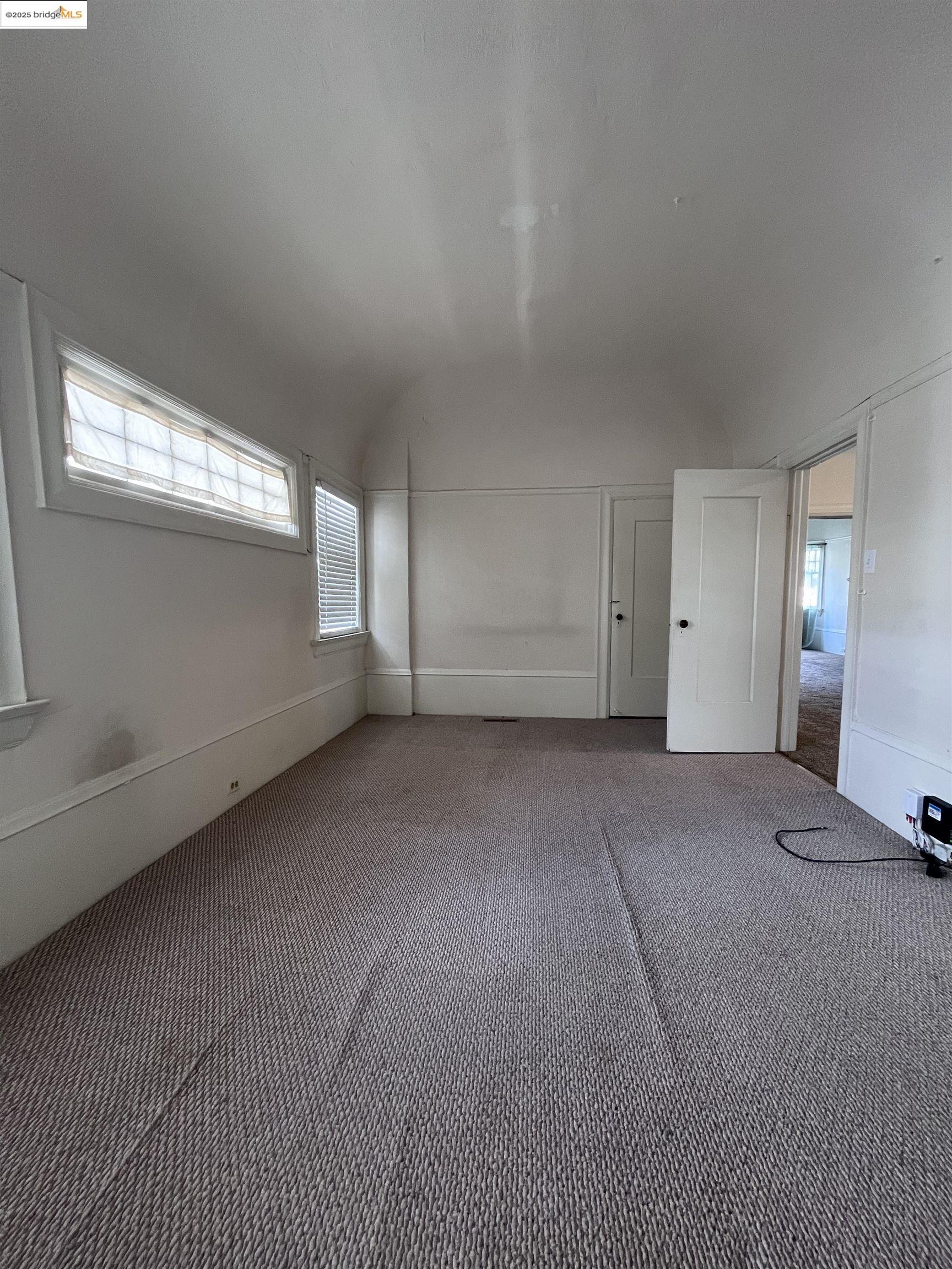 Detail Gallery Image 15 of 23 For 699 33rd St, Oakland,  CA 94609 - – Beds | – Baths