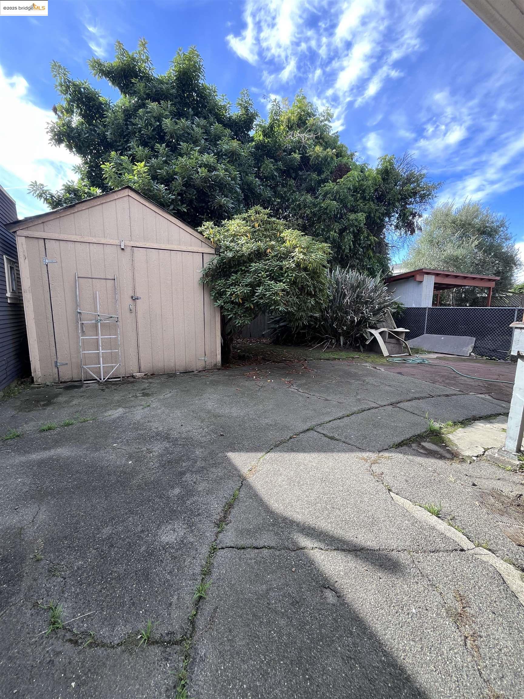 Detail Gallery Image 22 of 23 For 699 33rd St, Oakland,  CA 94609 - – Beds | – Baths