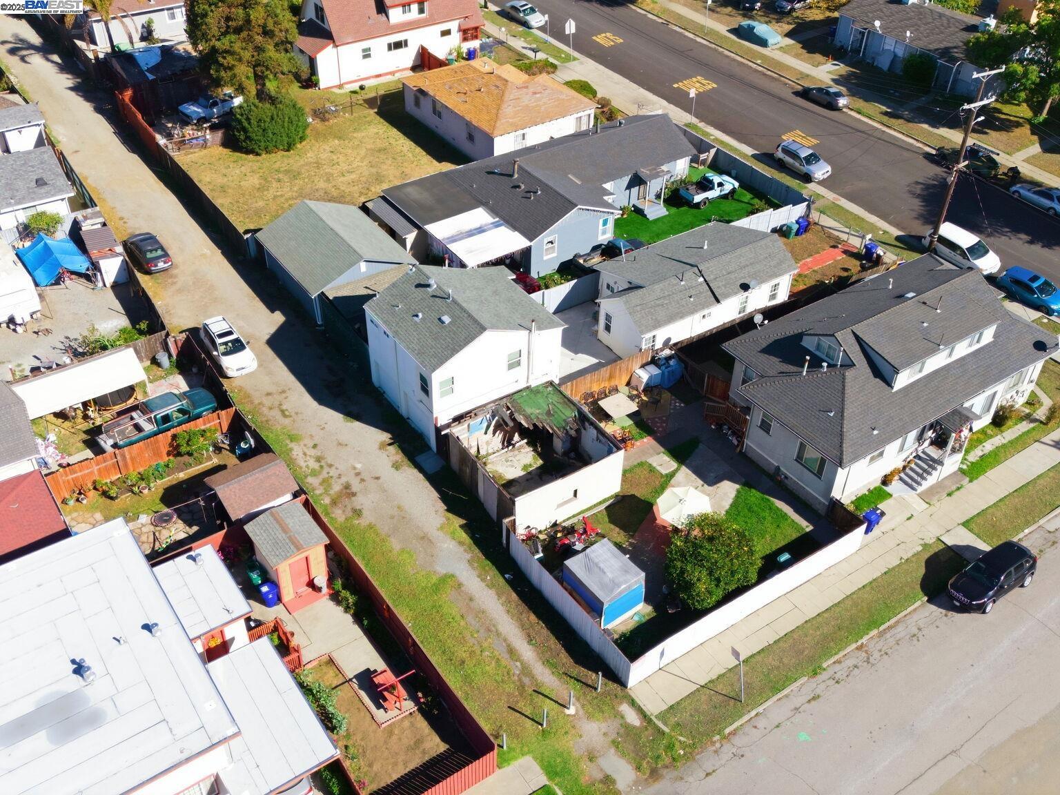 Detail Gallery Image 11 of 41 For 261 S 13th St, Richmond,  CA 94804 - – Beds | – Baths