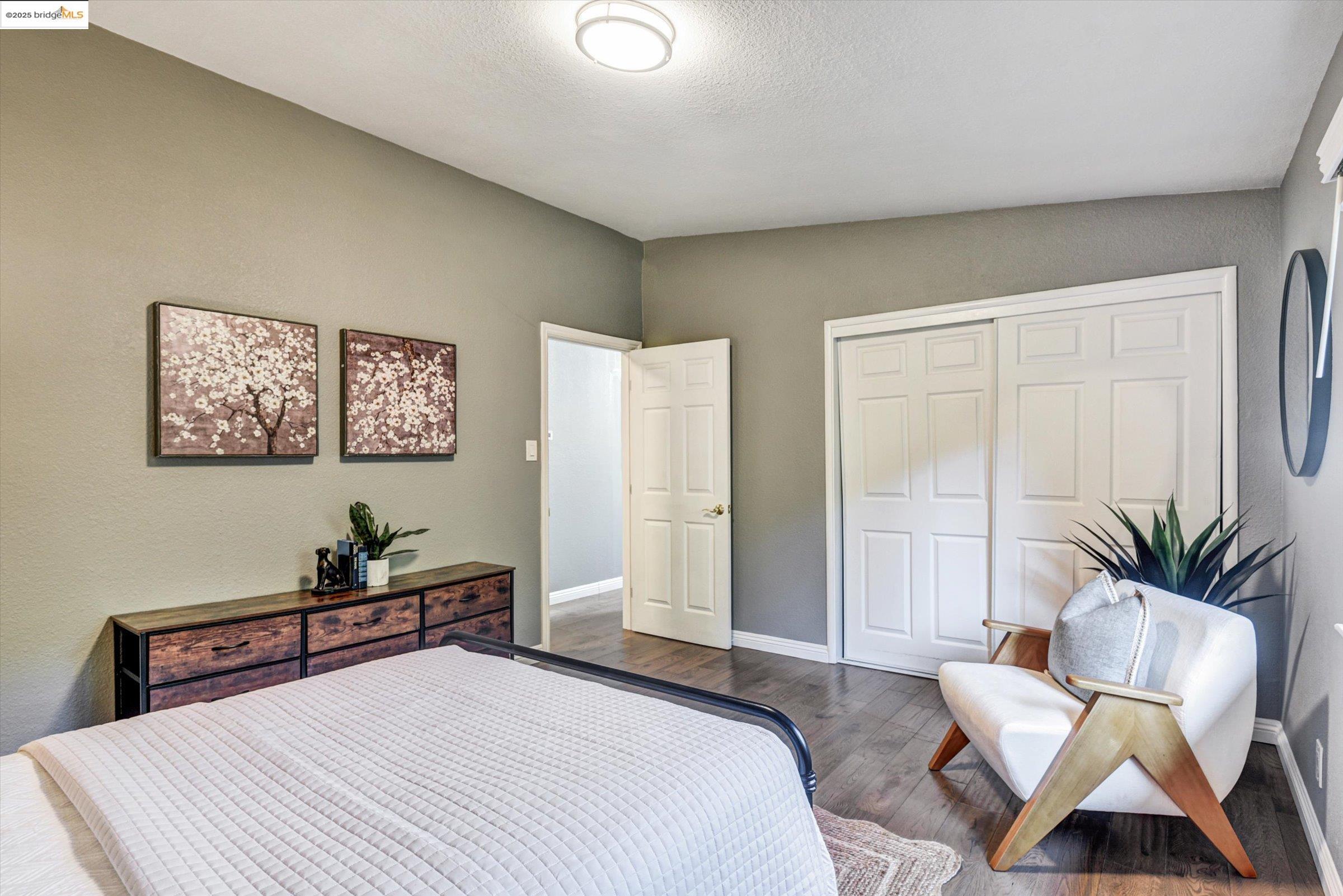 Detail Gallery Image 12 of 27 For 7 Saint Stephens Dr, Orinda,  CA 94563 - 3 Beds | 2 Baths