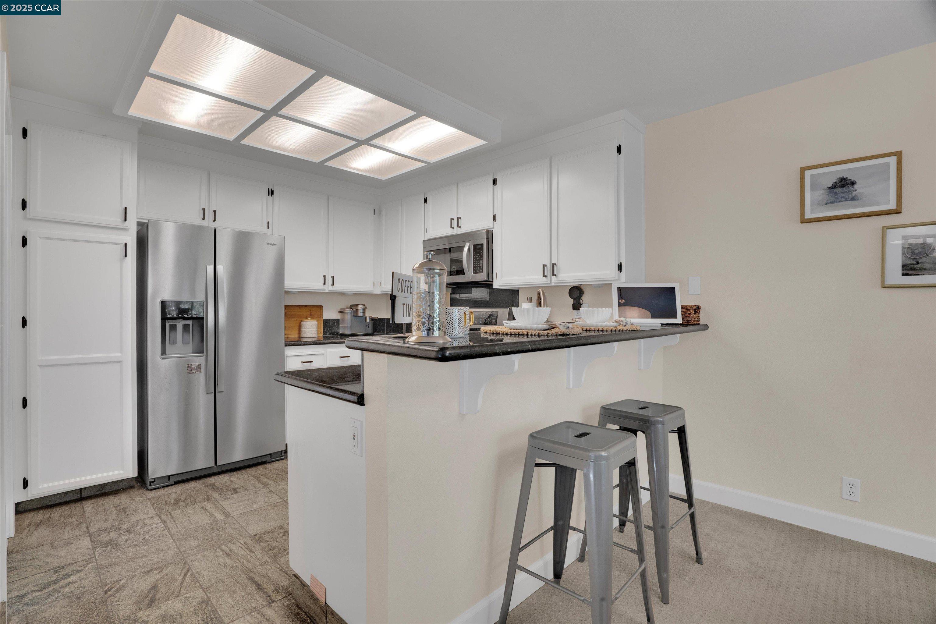 Detail Gallery Image 17 of 30 For 242 via El Dorado Ln, Martinez,  CA 94553 - 3 Beds | 2 Baths