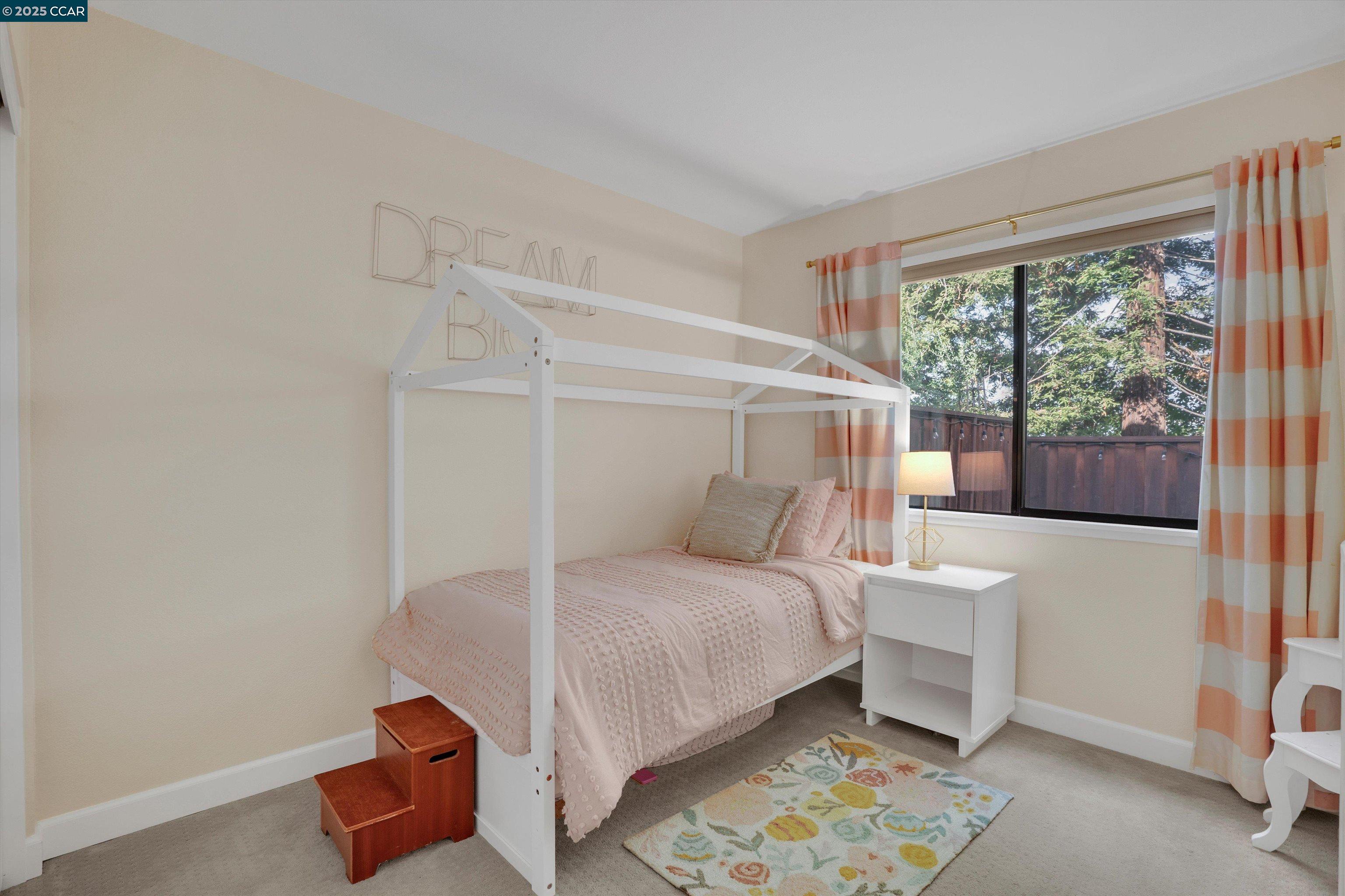 Detail Gallery Image 20 of 30 For 242 via El Dorado Ln, Martinez,  CA 94553 - 3 Beds | 2 Baths