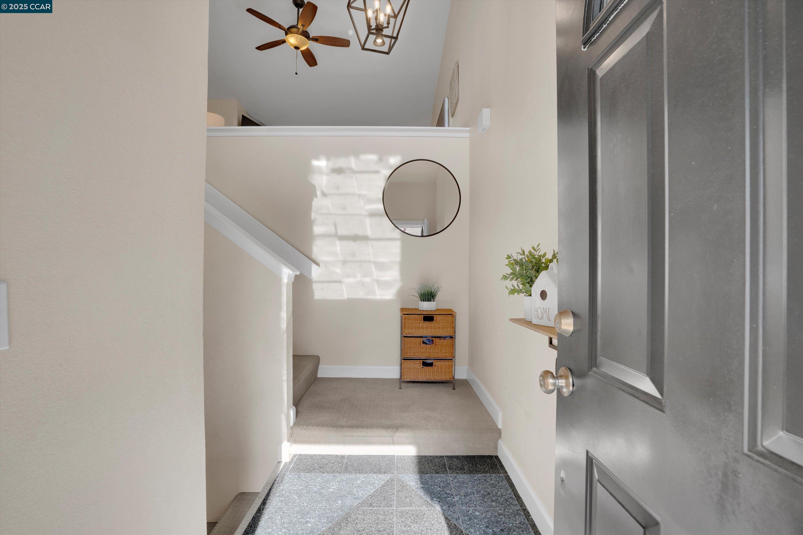 Detail Gallery Image 3 of 30 For 242 via El Dorado Ln, Martinez,  CA 94553 - 3 Beds | 2 Baths