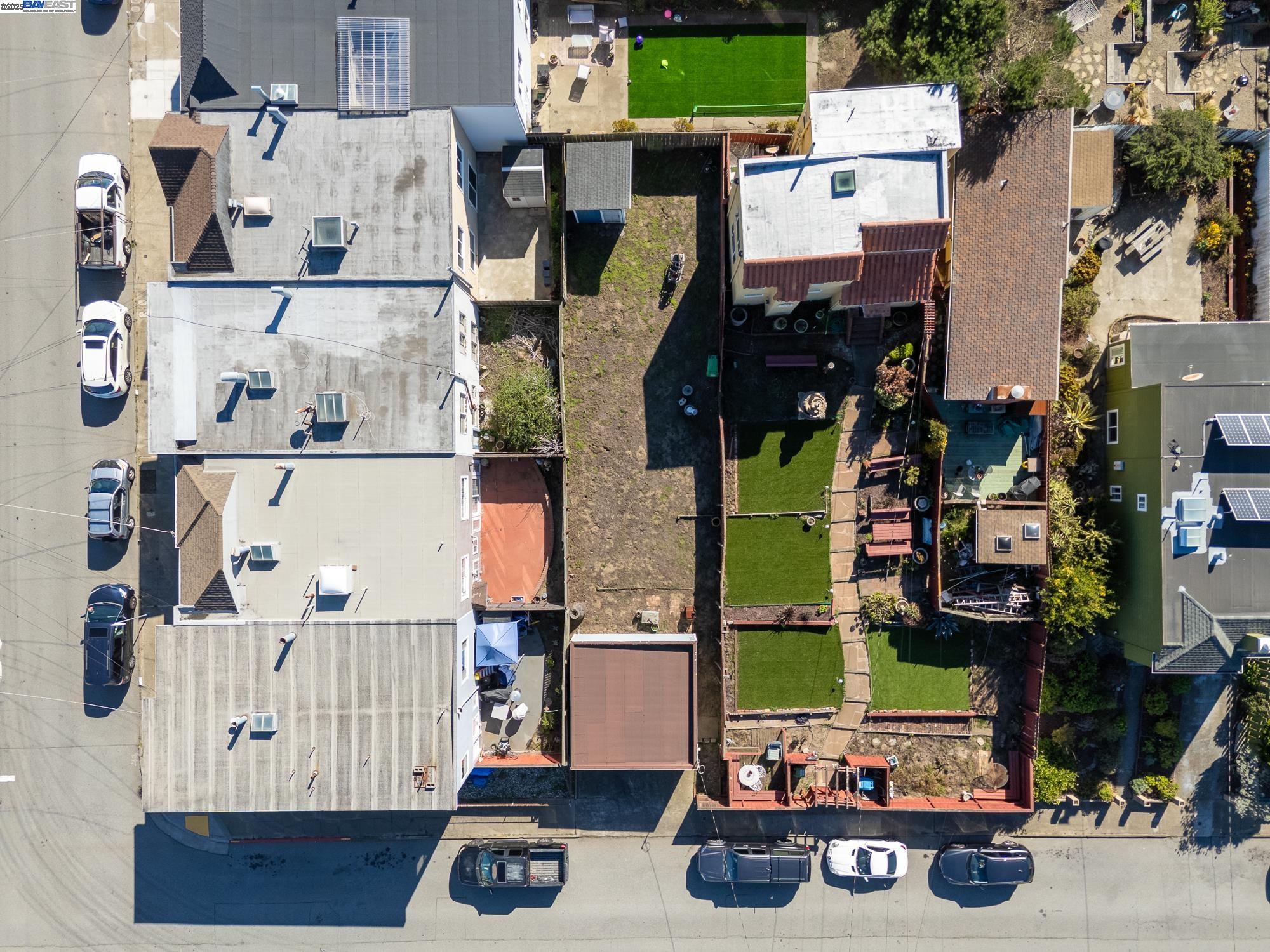 Detail Gallery Image 24 of 33 For 3327 Quintara St, San Francisco,  CA 94116 - – Beds | – Baths