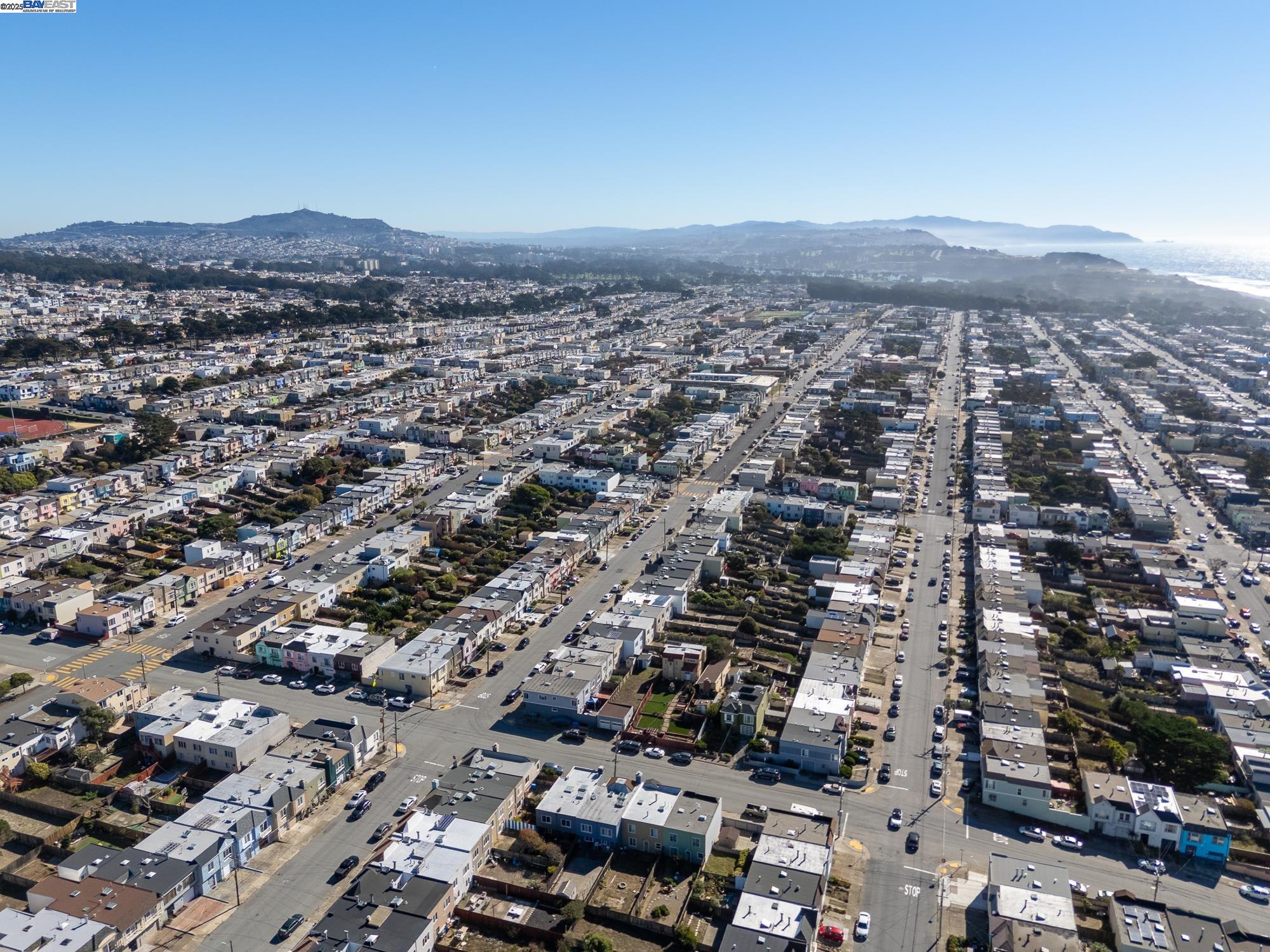 Detail Gallery Image 32 of 33 For 3327 Quintara St, San Francisco,  CA 94116 - – Beds | – Baths