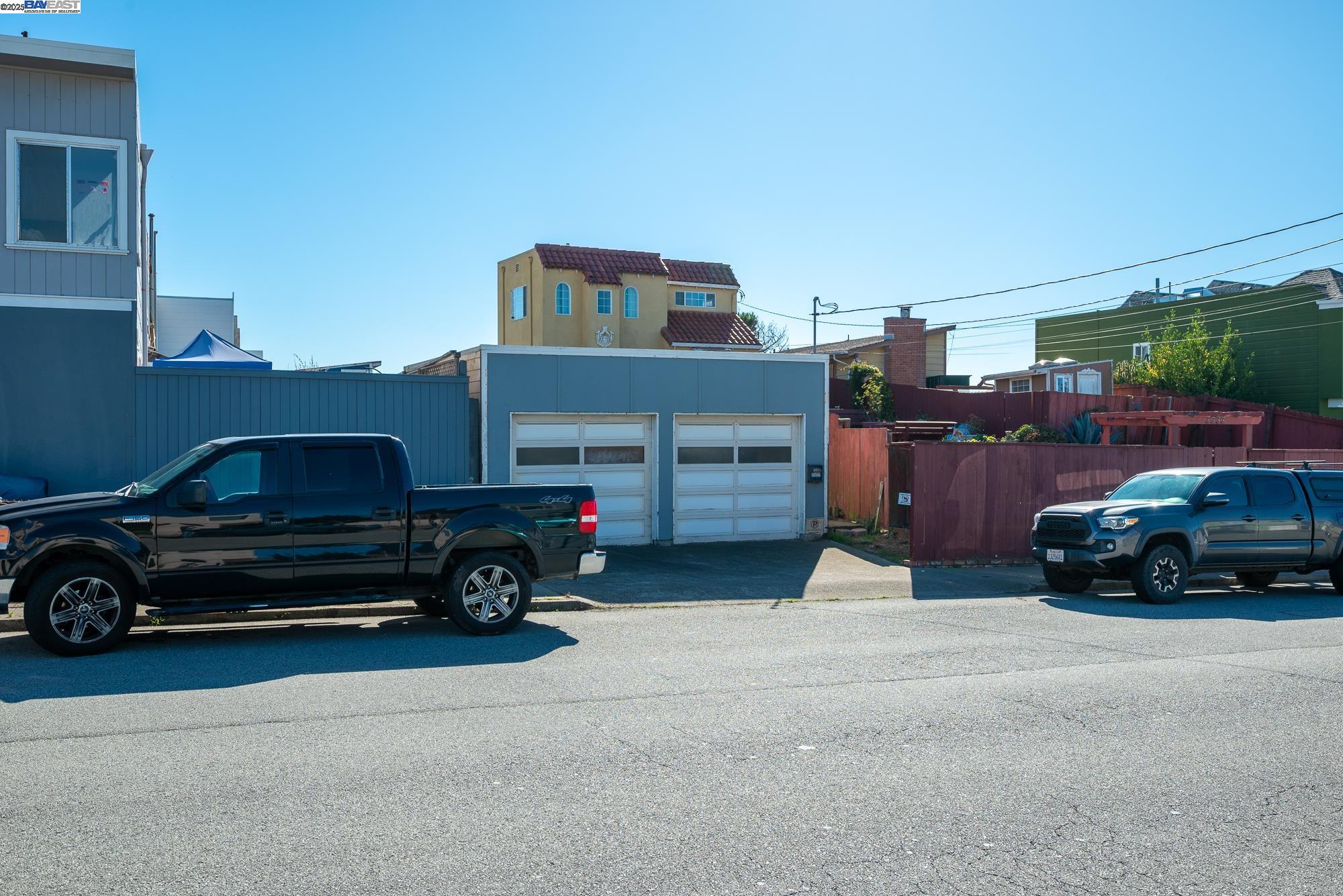 Detail Gallery Image 8 of 33 For 3327 Quintara St, San Francisco,  CA 94116 - – Beds | – Baths