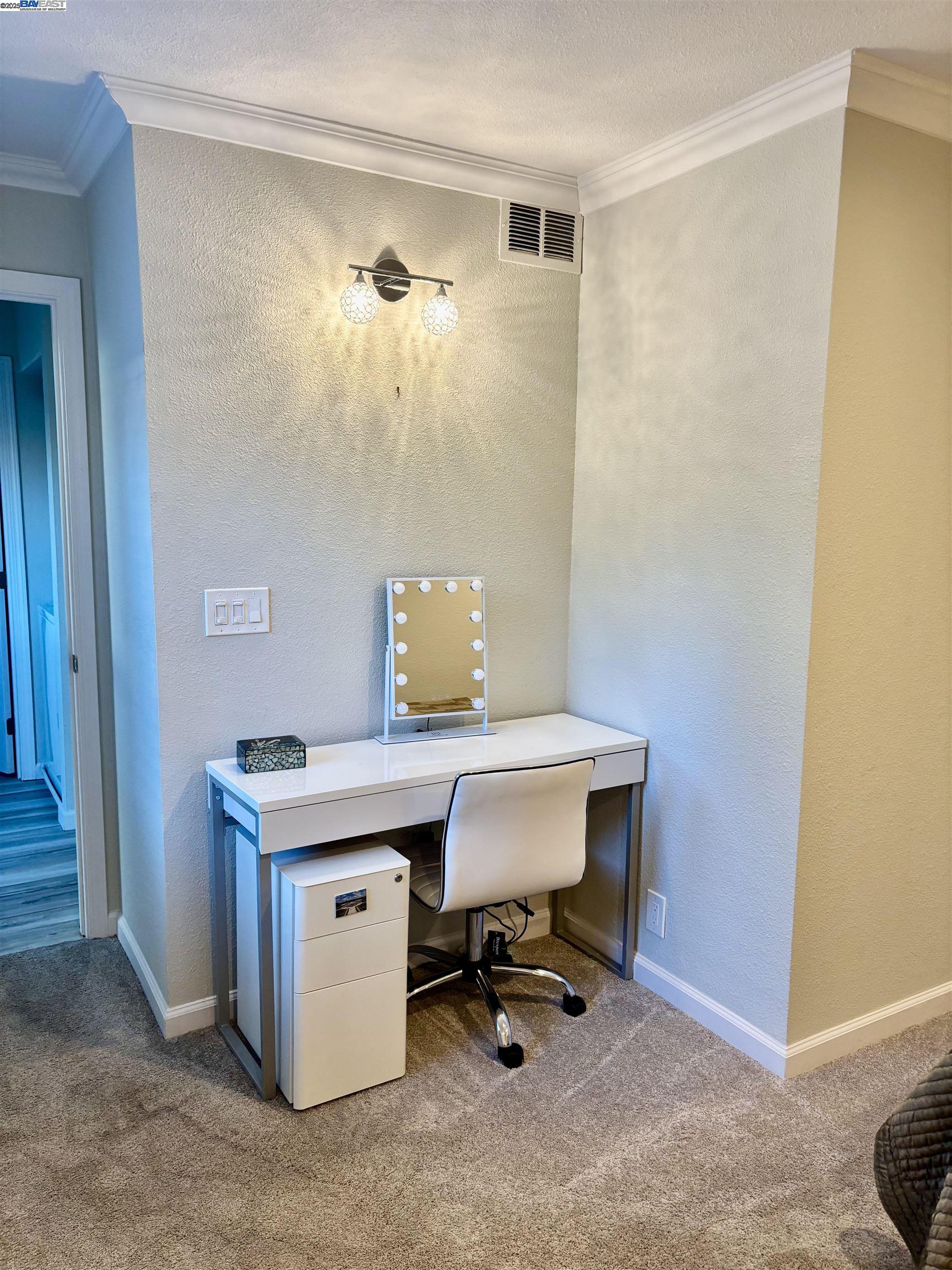 Detail Gallery Image 21 of 35 For 21109 Gary Dr #206,  Hayward,  CA 94546 - 1 Beds | 1 Baths