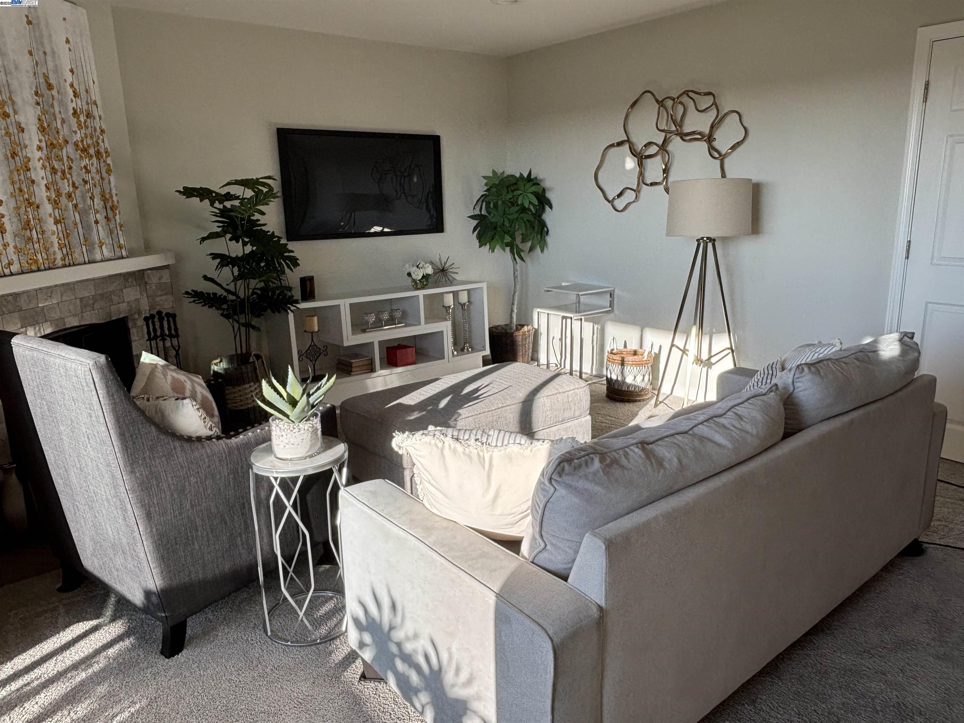 Detail Gallery Image 6 of 36 For 21109 Gary Dr #206,  Hayward,  CA 94546 - 1 Beds | 1 Baths